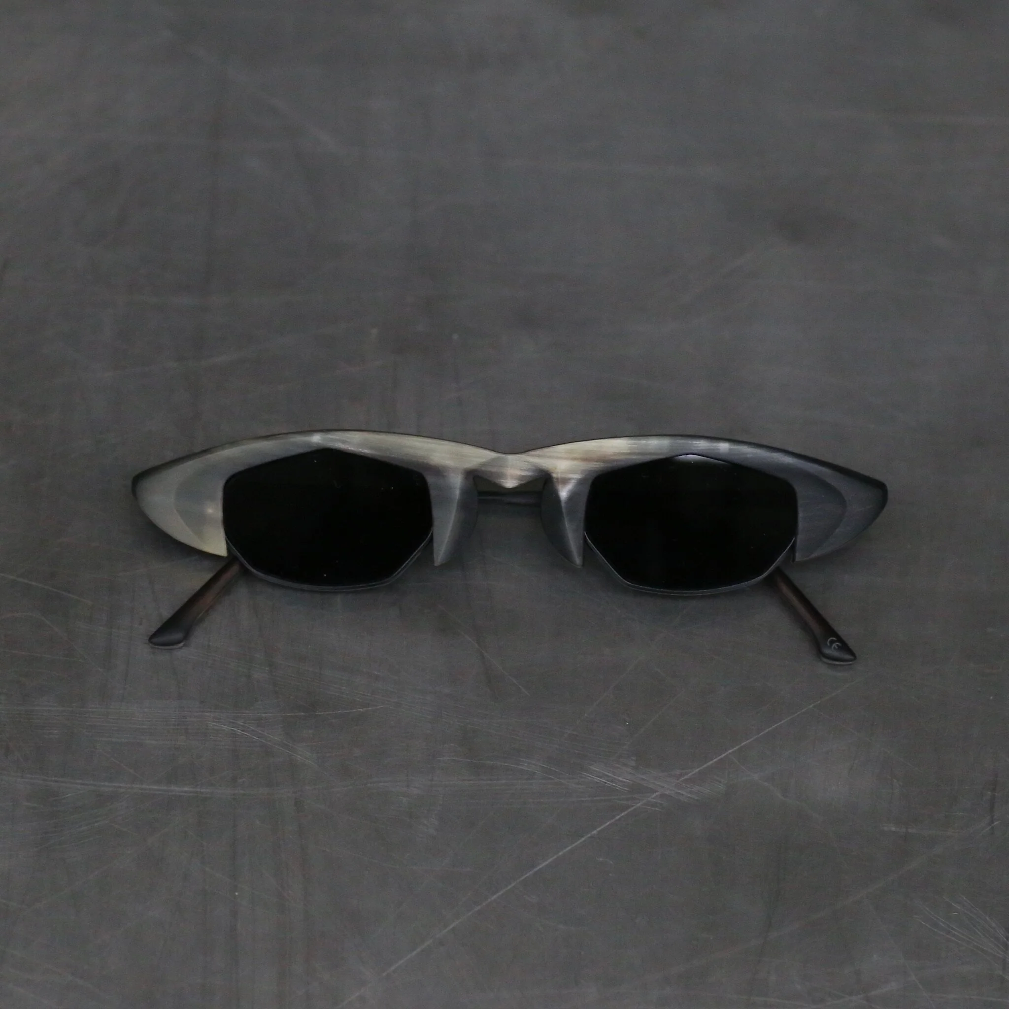 Rigards Natural Buffalo Horn Thread Cut High-Quality Handmade Eyeglasses RG0125 RG-RG0125-HBSH BLACK&WHITE+D.GRAY LENS