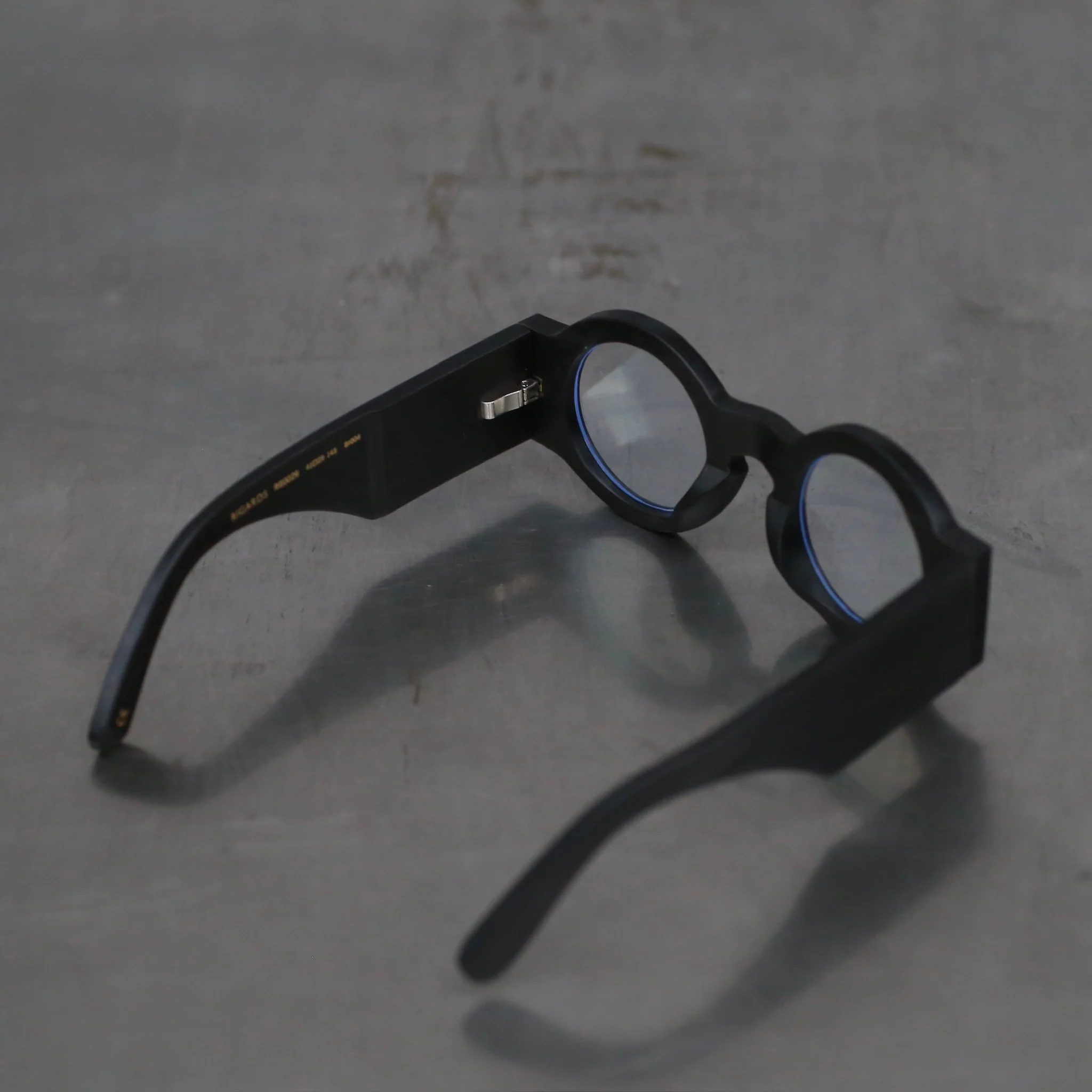 Rigards Natural Buffalo Horn Wire-cut Glasses RG0029 Series RG-RG0029-UNI.HBTM (UNI. Black and White Frame, Transparent Lenses) - Image 4