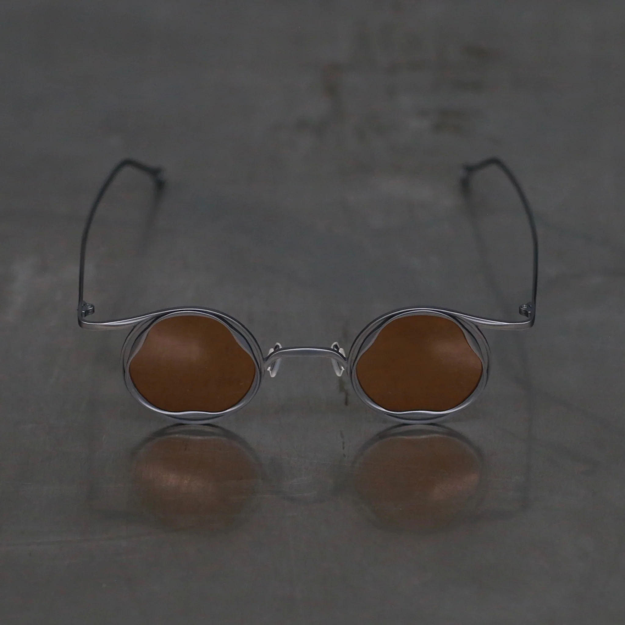 Rigards RG1078TI series titanium shaped frame sunglasses RG-RG1078TI-PGYKSWY polished x silver frame salmon color lenses - Image 2