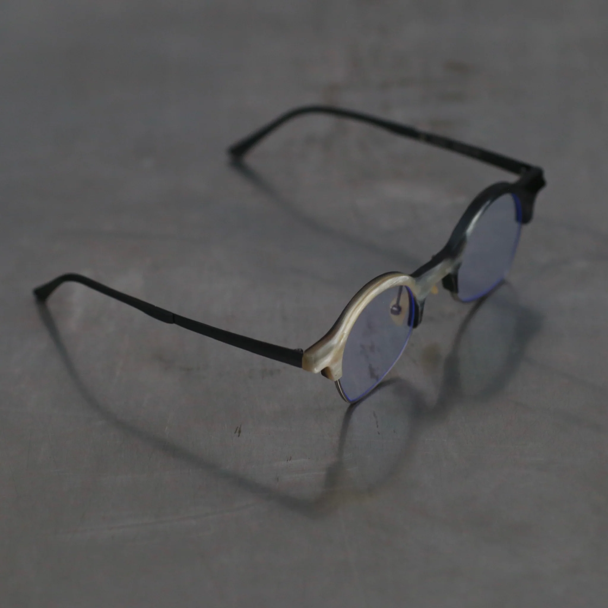 Rigards RG1928 series natural buffalo horn wire cutting high-level handmade glasses RG-RG1928-HBTM black and white frame transparent lens - Image 3