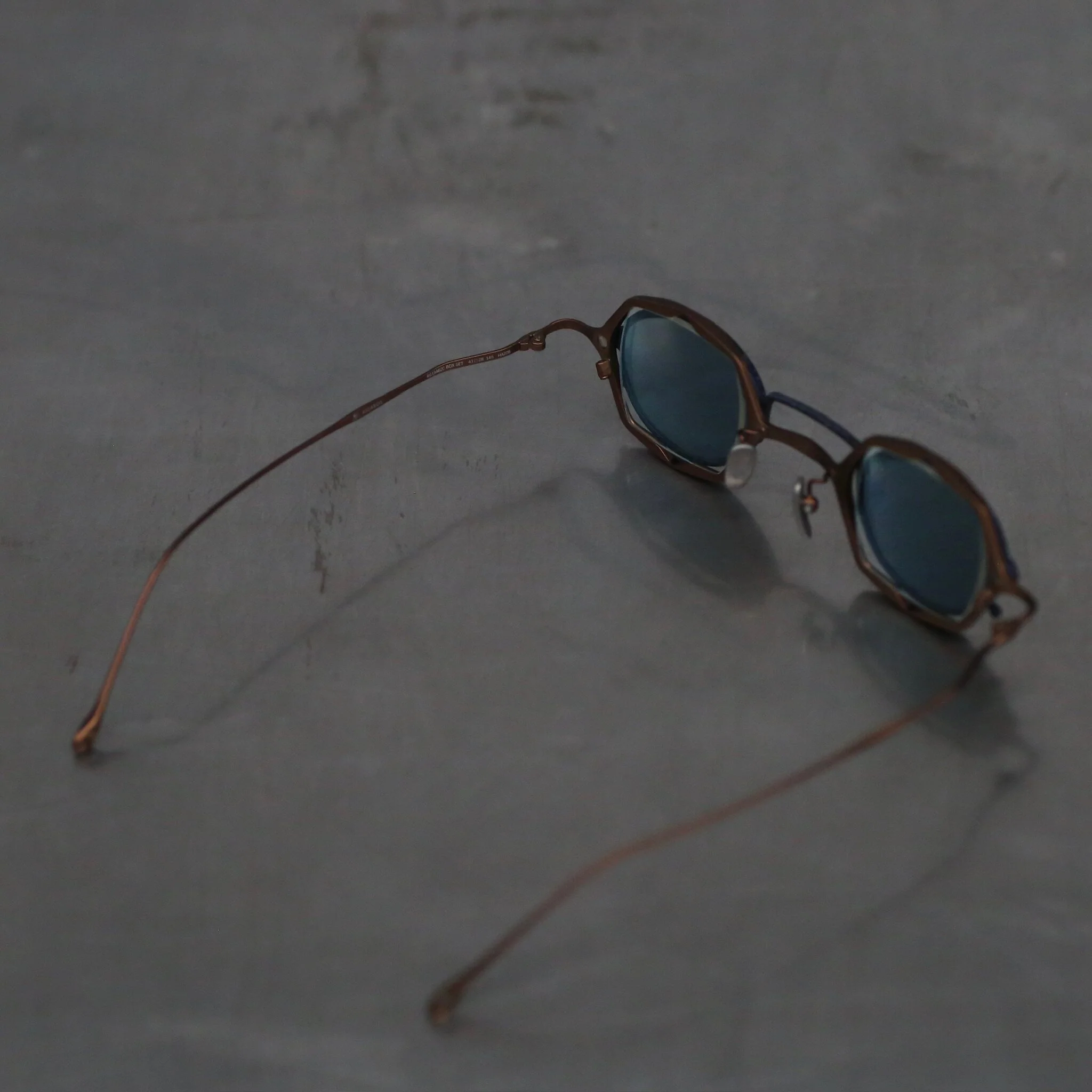 RIGARDS RG1948ZC BOX SET Series High-Quality Handcrafted Titanium Clip-on Sunglasses RG-RG1948ZC BOX SET-GQTAHKTML (ANTIQUE BRONZE + MIDNIGHT CLEAR + BLUE LENS) - Image 4