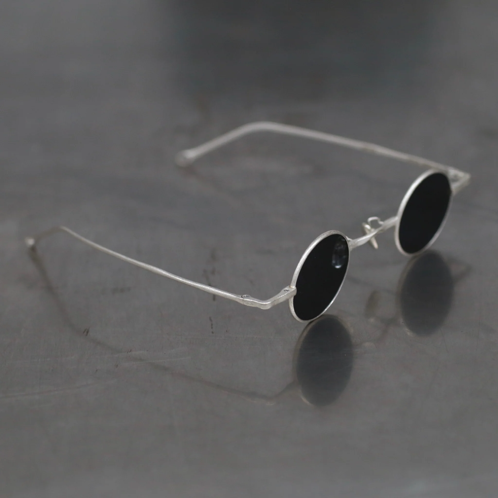 Rigards sterling silver high-level handmade glasses, ultra-thin frame, delicate work, RG1098AG series collection, RG-RG1098AG-CYWLKSHP, sterling silver textured frame, dark gray lens - Image 3
