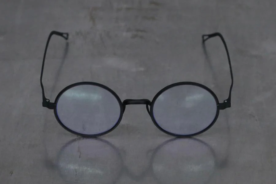 RIGARDS*UMA WANG joint work RG-RG00UW5-HEI series round frame handmade glasses black frame transparent - Image 2
