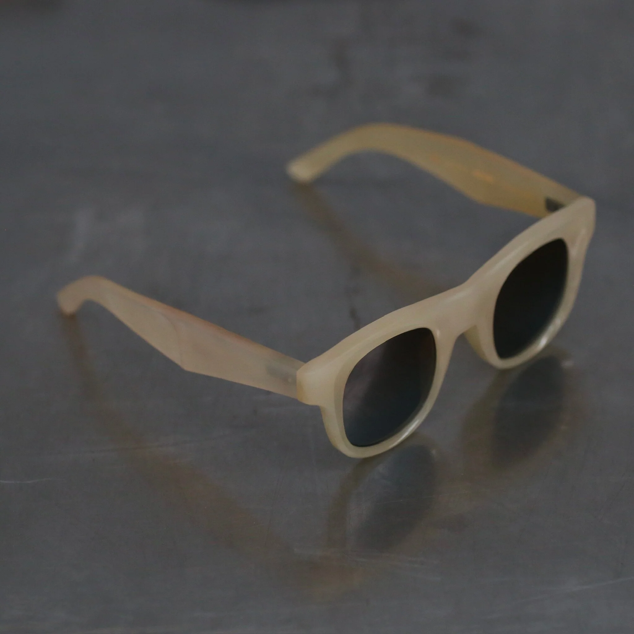 RIGARDS*UMA WANG Collaboration RG00UW20 'SAMMY' Series Buffalo Horn Sunglasses RG-RG00UW20 'SAMMY'-HPKQTLP (AMBER BRONZE BLUE LENS) - Image 3