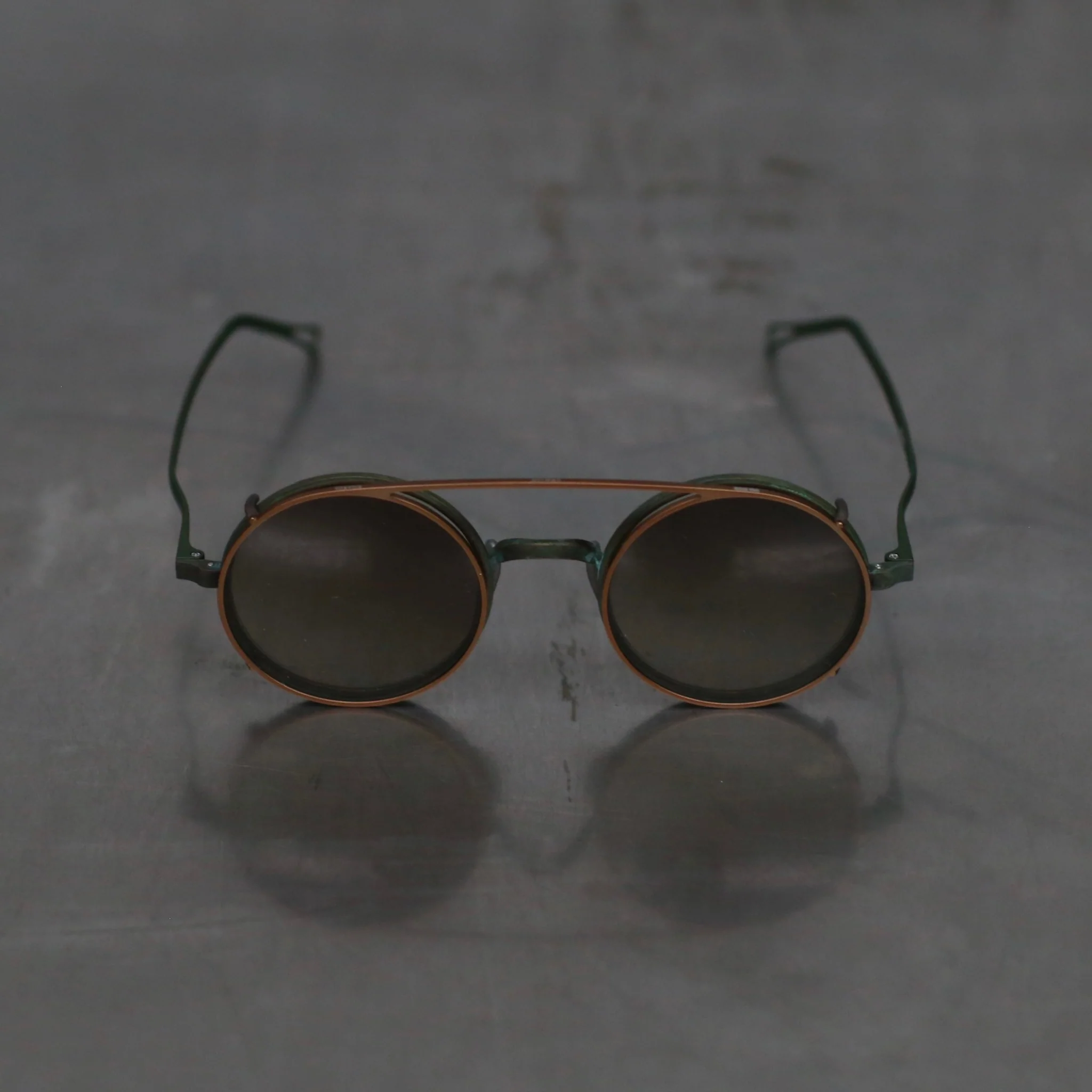 RIGARDS*UMA WANG Joint Magnetic Round Frame Sunglasses RG00UW50 Series RG-RG00UW50-FCQTTMJBQT Emerald Frame Bronze Frame Transparent Lens + Gradient Bronze Lens - Image 3