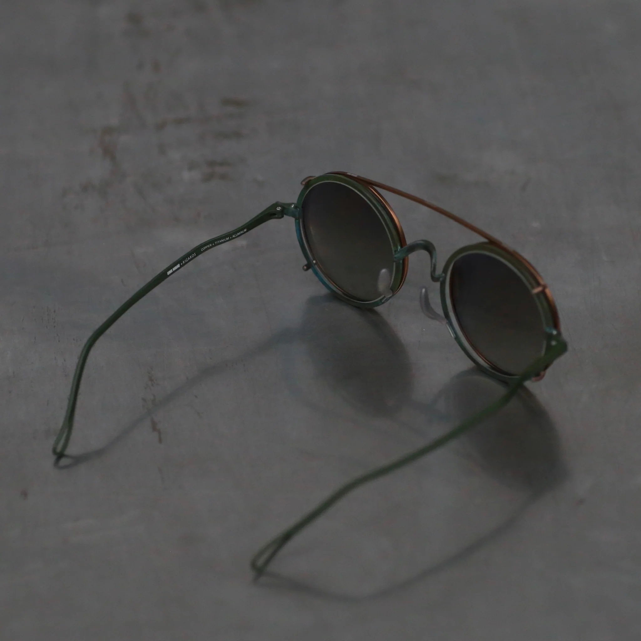 RIGARDS*UMA WANG Joint Magnetic Round Frame Sunglasses RG00UW50 Series RG-RG00UW50-FCQTTMJBQT Emerald Frame Bronze Frame Transparent Lens + Gradient Bronze Lens - Image 5