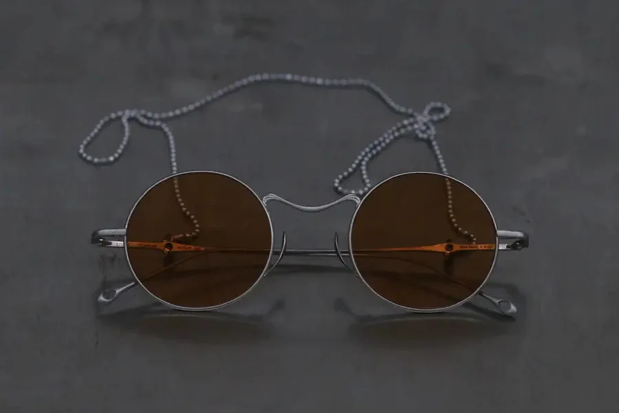 Rigards x UMA WANG joint series round frame glasses RG-RG00UW14-FGYK retro silver frame salmon color lenses with chain