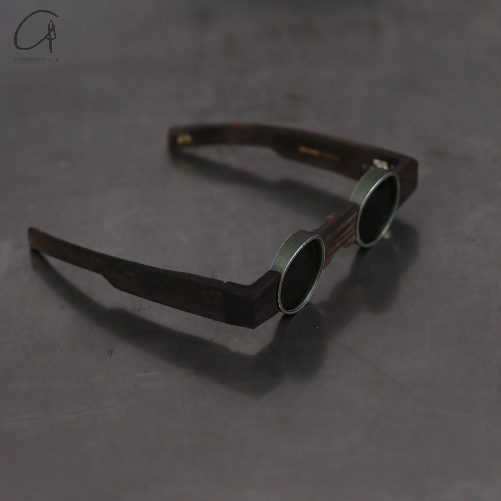 Rigards X UMA WANG Joint Work Wood Frame Glasses RG00UW2 Series Collection RG-RG00UW2-HMGLSH Black Wood × Olive Frame Dark Gray - Image 3