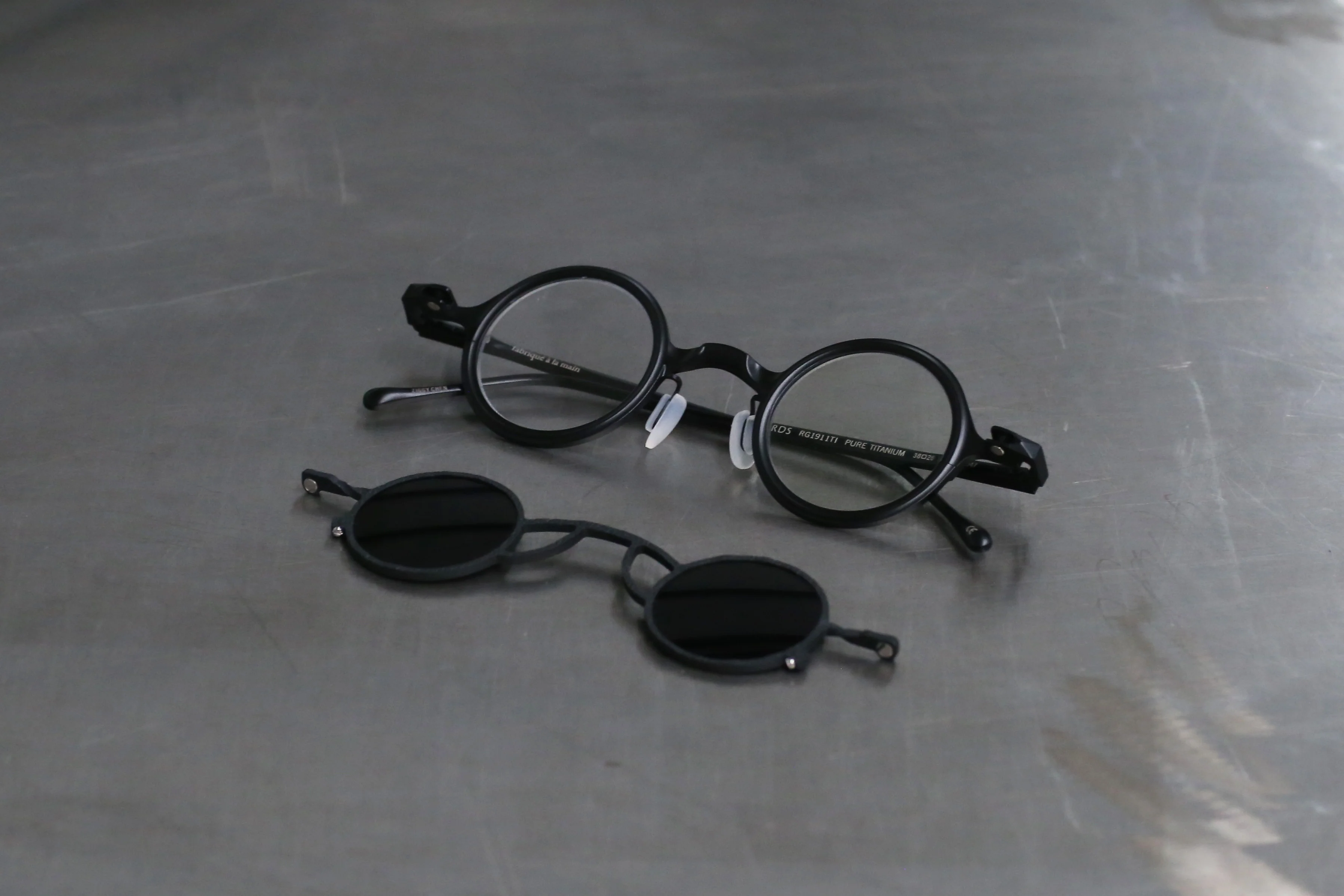 Rigards X ZIGGY CHEN joint work copper titanium aluminum detachable double-layer sunglasses RG1911 collection RG-RG1911TI-HMSSH black + matte black frame dark gray film - Image 2