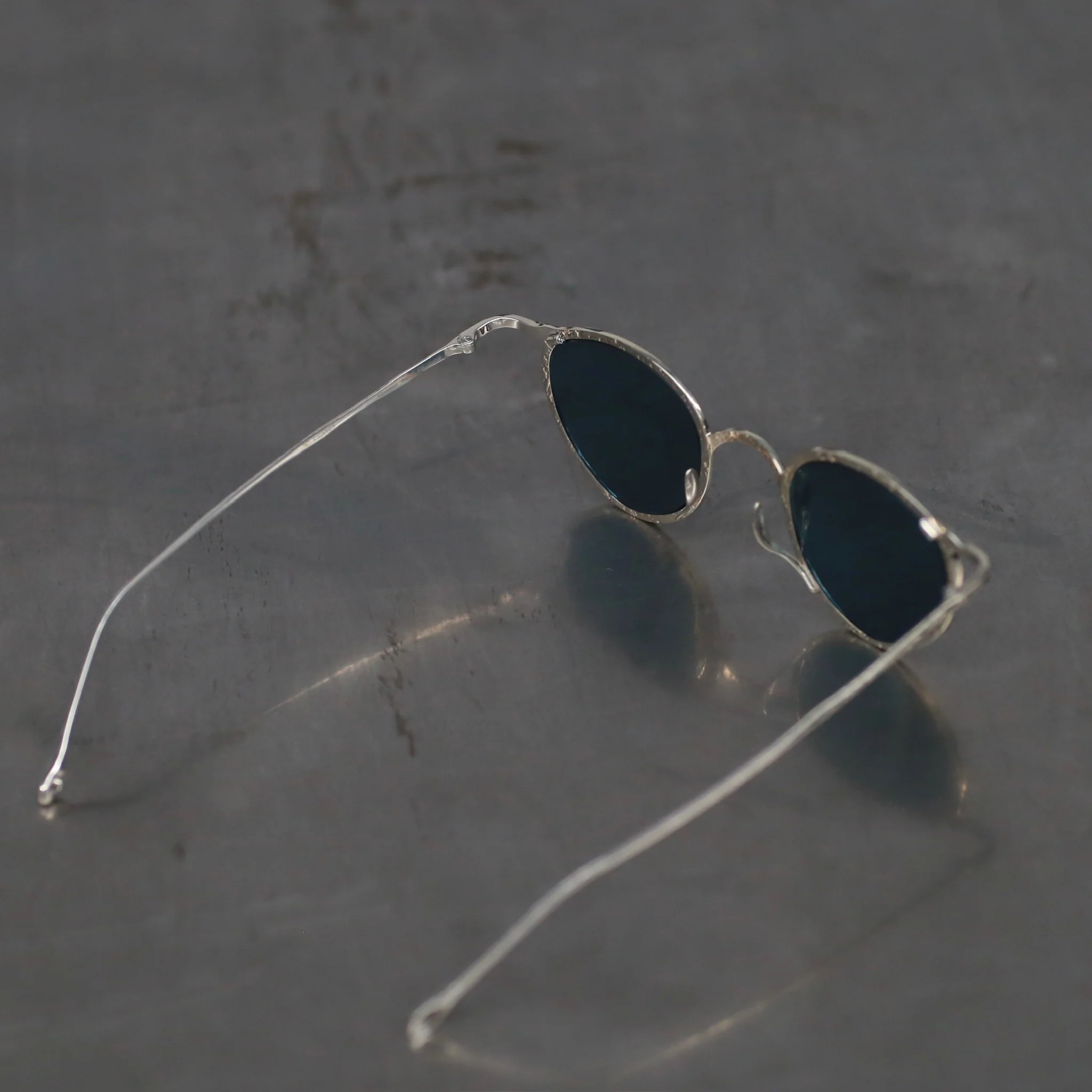 Rigards x Ziggy Chen RG1939 embossed frame glasses, RG-RG1939AG-CYLP, sterling silver frame with blue lenses - Image 4