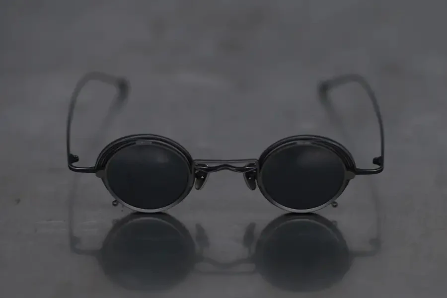 Rigards X ZIGGY CHEN Joint Series RG1008ZC Titanium Double-layer Sunglasses Retro Black Gray Frame Transparent + Dark Gray Lenses - Image 3