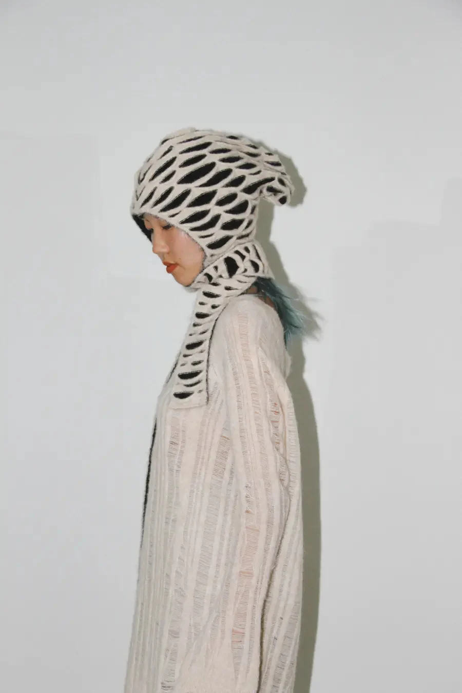 RUI Animal Print Hooded Scarf RAW23AC04 Off White & Black - Image 6