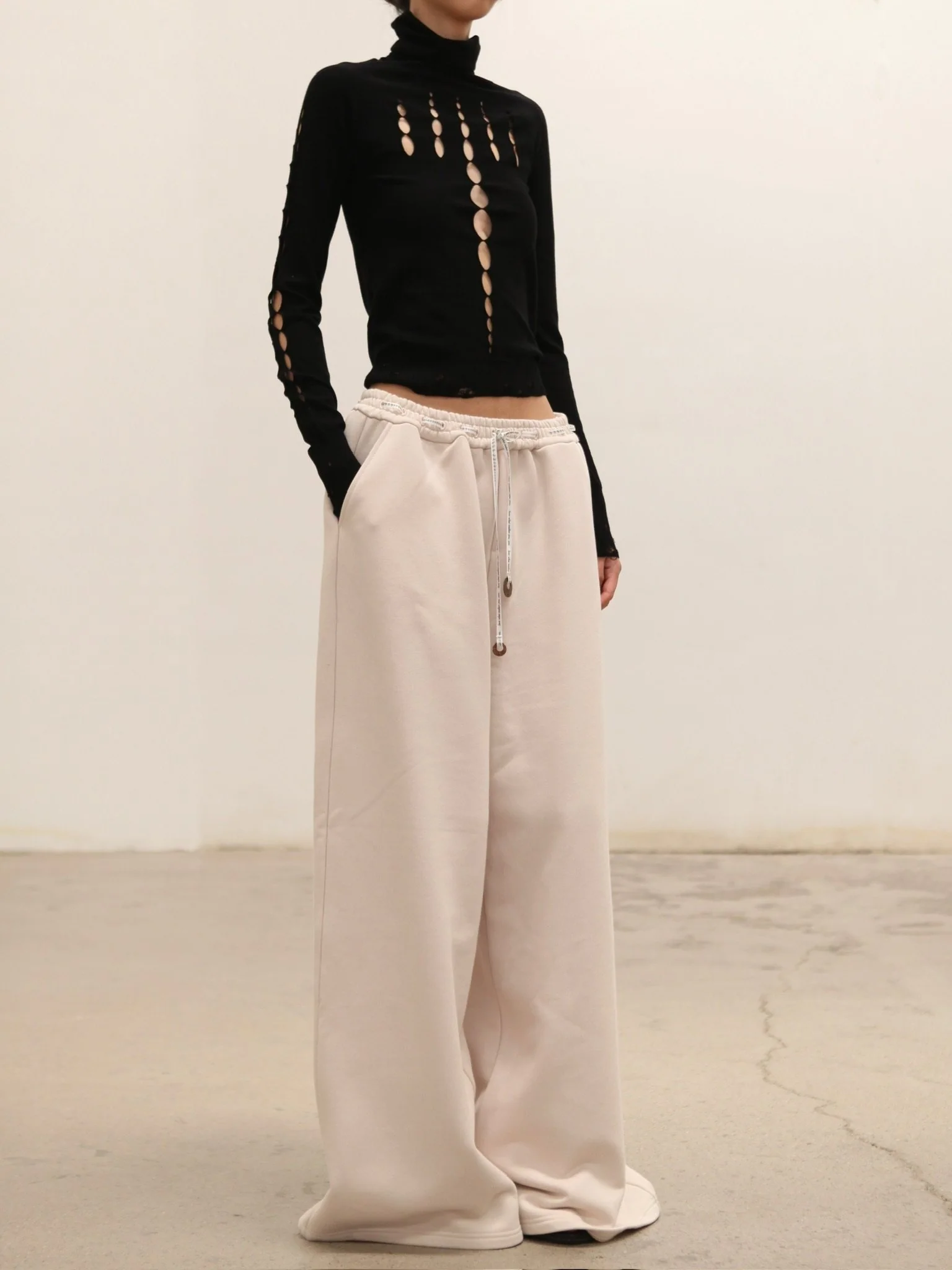 RUI built 25 autumn and winter high collar long sleeve bottoming shirt RUI-RAW25KN03-Onyx black - Image 2