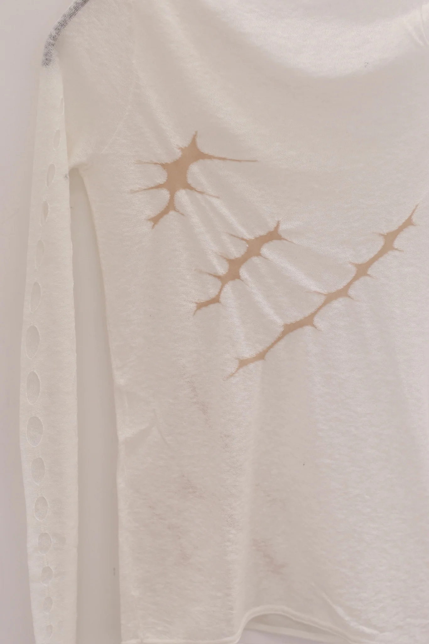 RUI built 25 spring and summer thorn intarsia off-shoulder long sleeve RUI-RSS25KN02-BAI Vapor white - Image 2