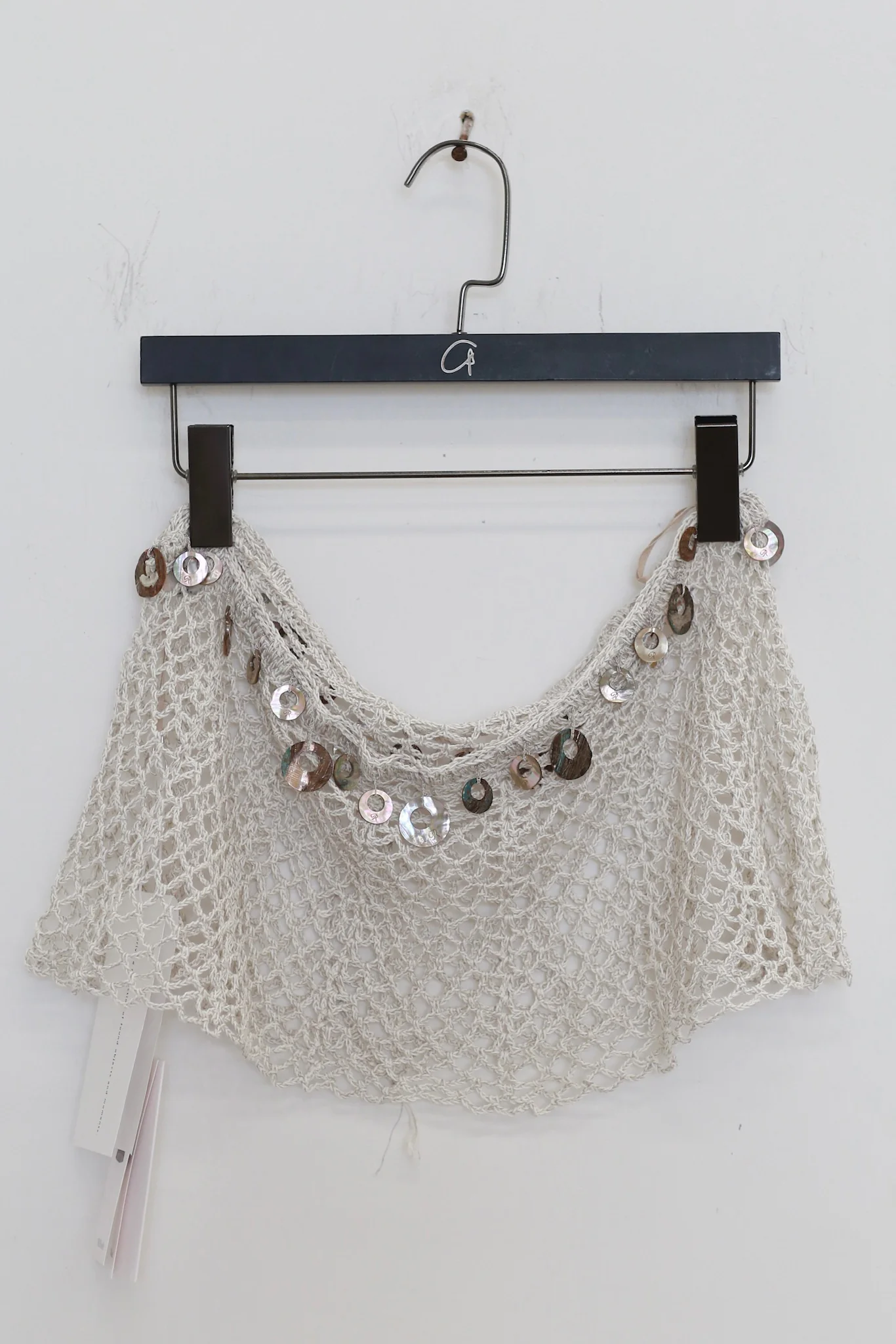 RUI built 26 Early Spring Hand-crocheted Shell-decorated Mini Skirt RUI-S26CR02-Vapor White - Image 2