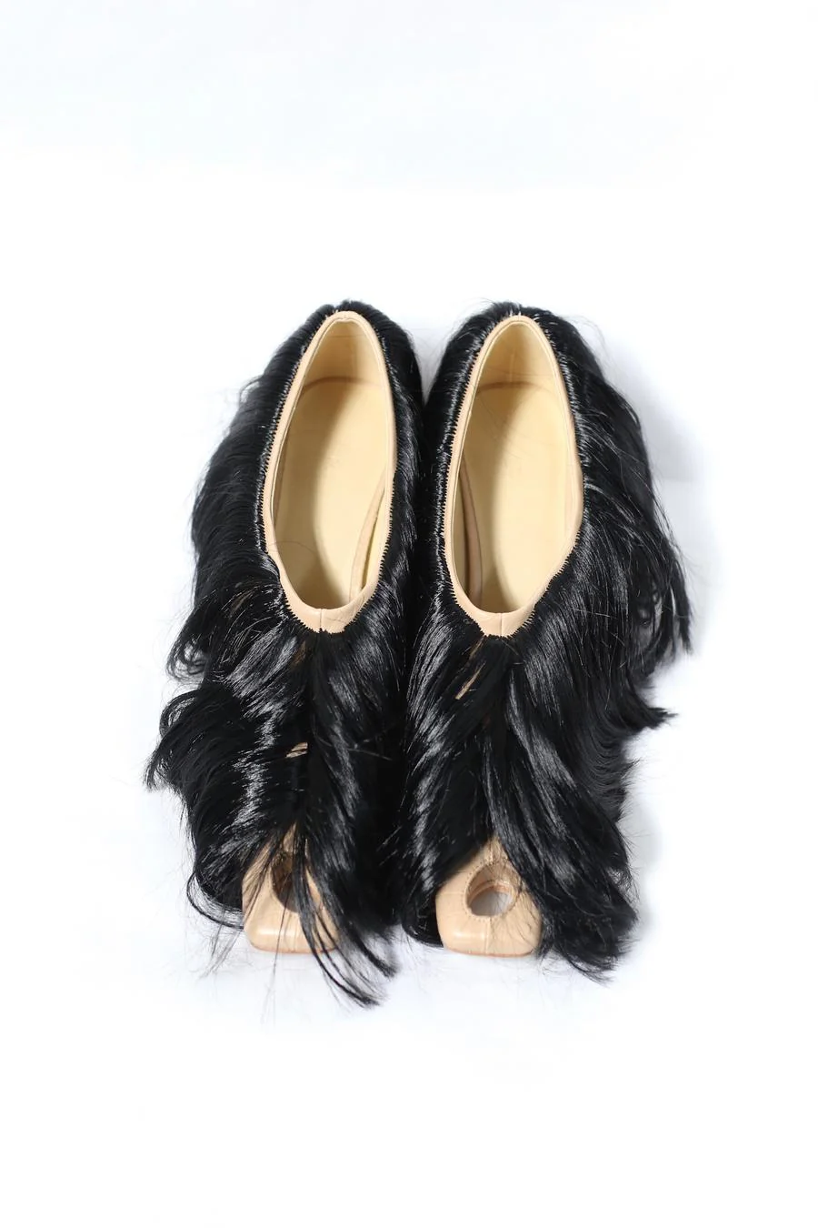 RUI Cutout Long Hair Pumps RUI-RAW22SH01-TUO Ficelle w onyx hair Camel Upper with Black Long Hair - Image 2