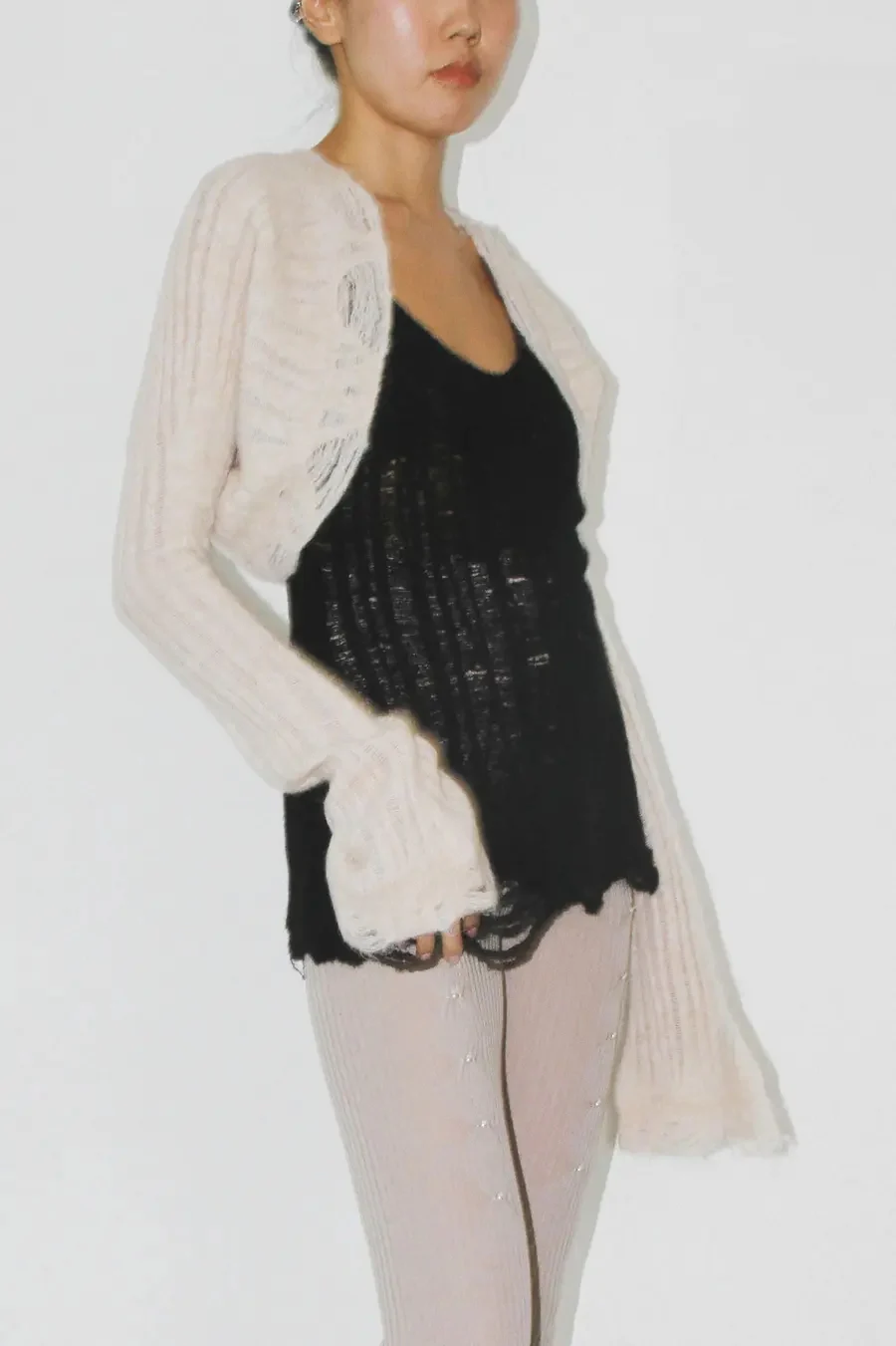 RUI floating line short cardigan RAW23KN10 off-white - Image 10