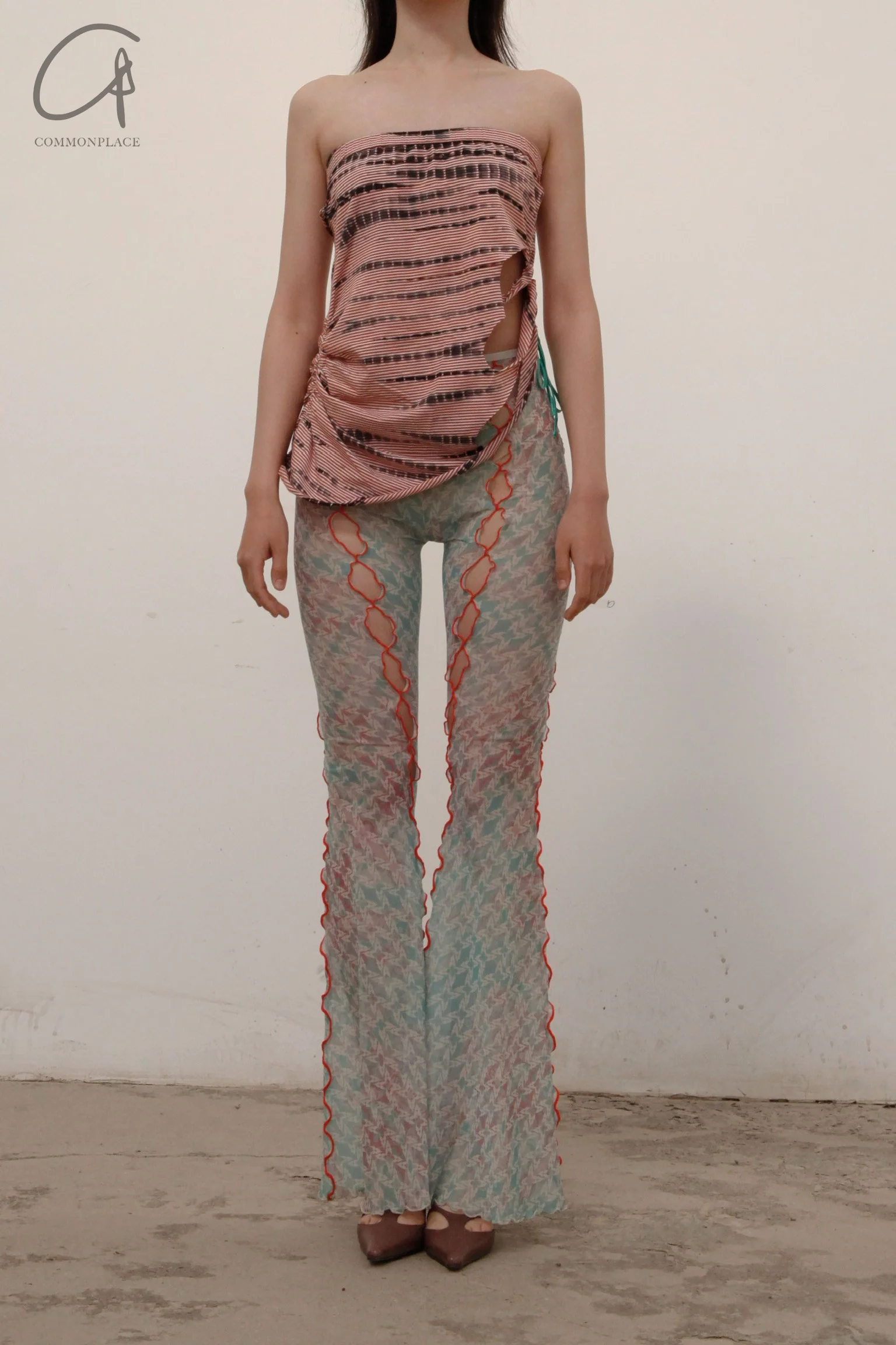 RUI Mesh Flared Pants RSS22WV02 Printed - Image 4