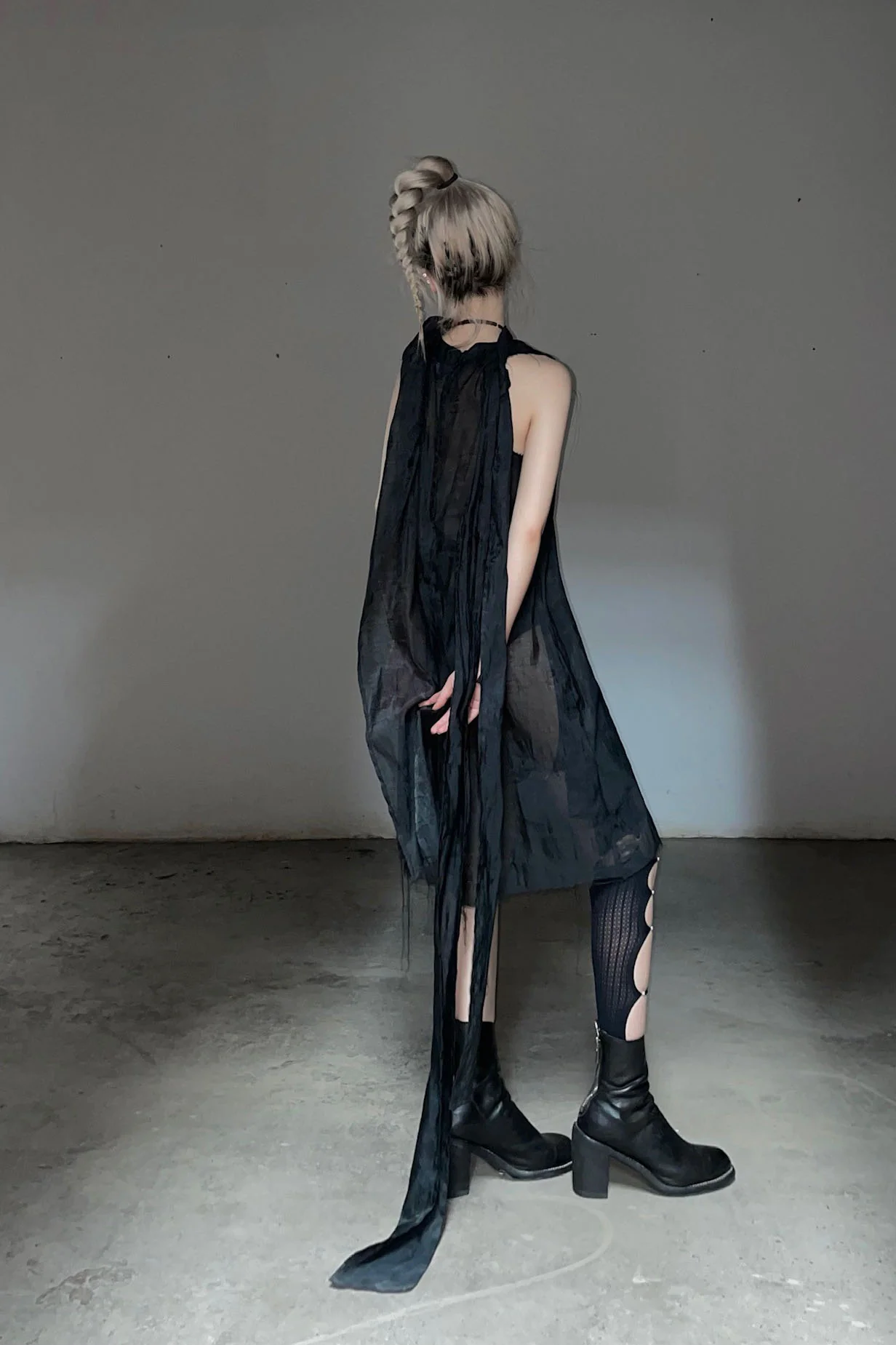RUI Single Leg Cutout Socks RAW22SF03 Onyx Black - Image 9