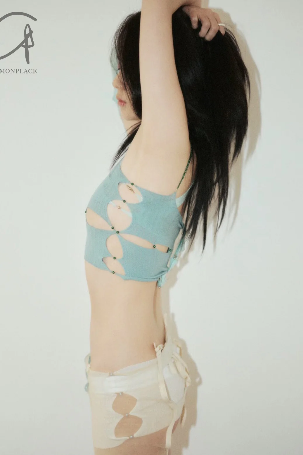 RUI SS21-R002 AQUA Vest with central cut - Image 2