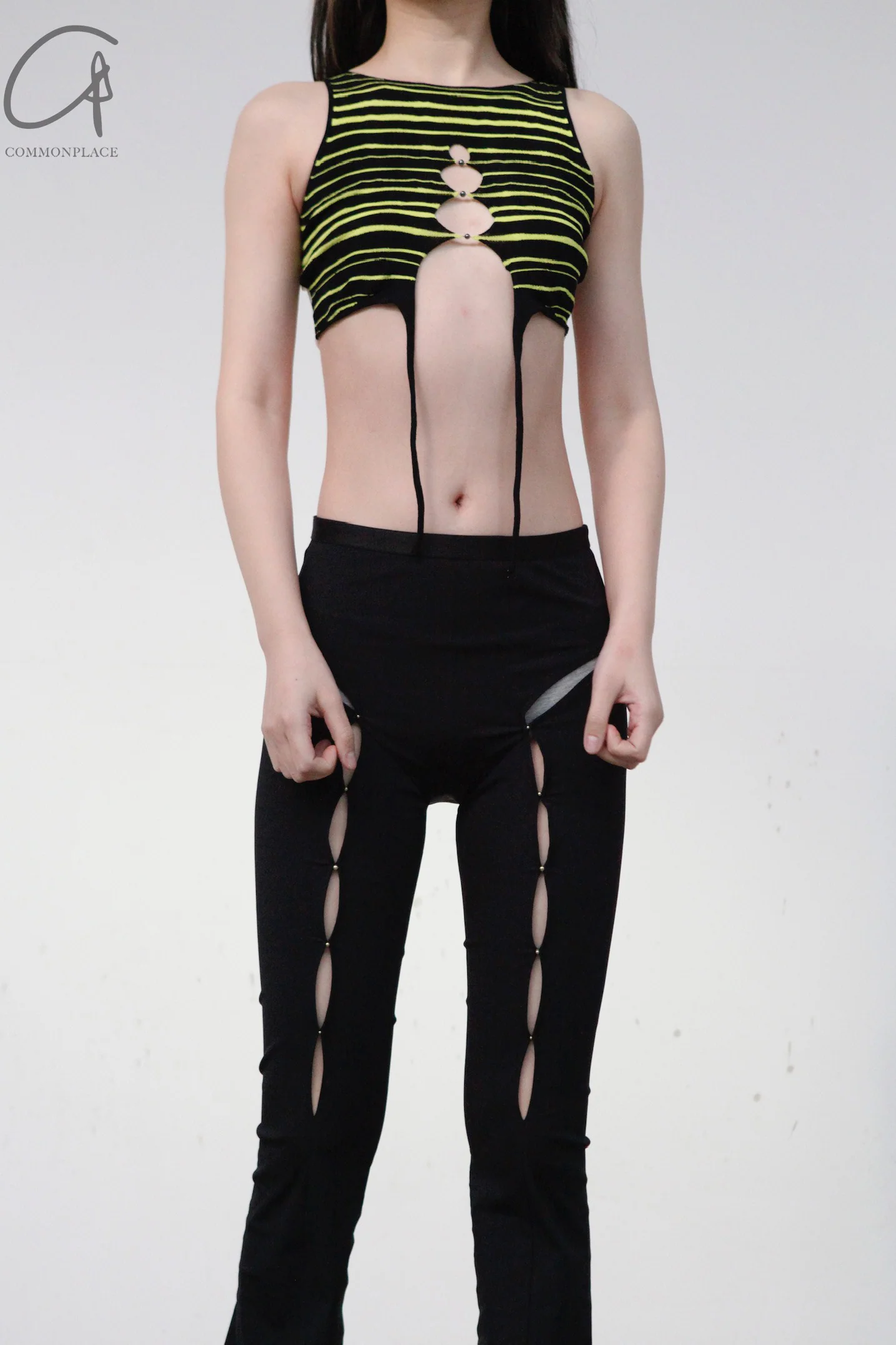RUI Stripe Panel Mesh Tank Top RSS23KN08 Onyx Black - Image 4