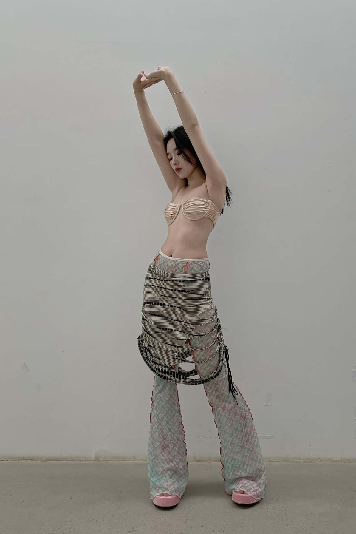RUI Tie-Dye Drawstring Skirt RSS22WV07 Tie-dyed + Green Striped + Tie-Dye - Image 21