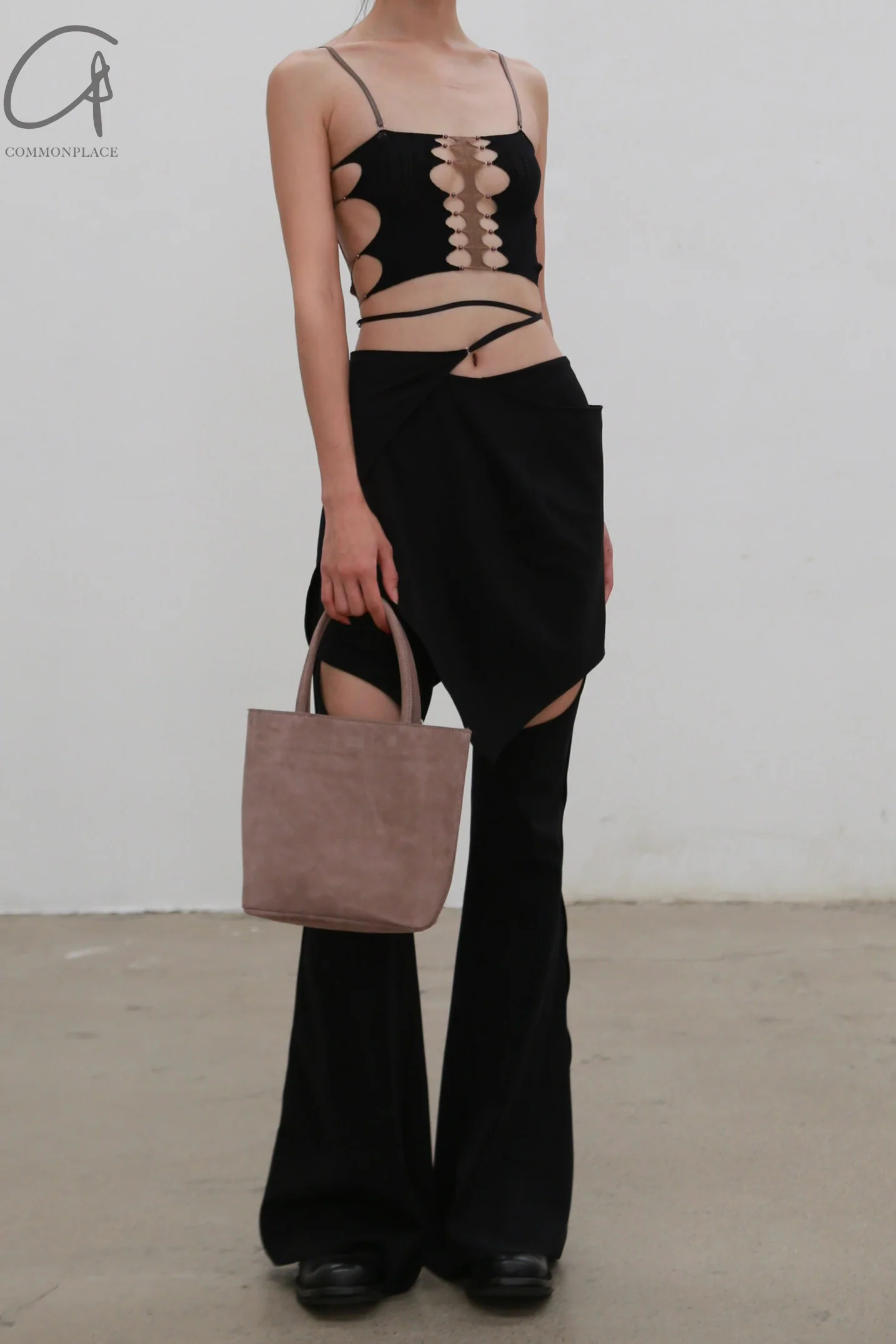 Rui Zhou 24 Autumn and Winter High Elastic Beaded Slit Suspender RUI-RAW24SF01C-ZLH Brown Chestnut/Black RAW24SF01 - Image 4