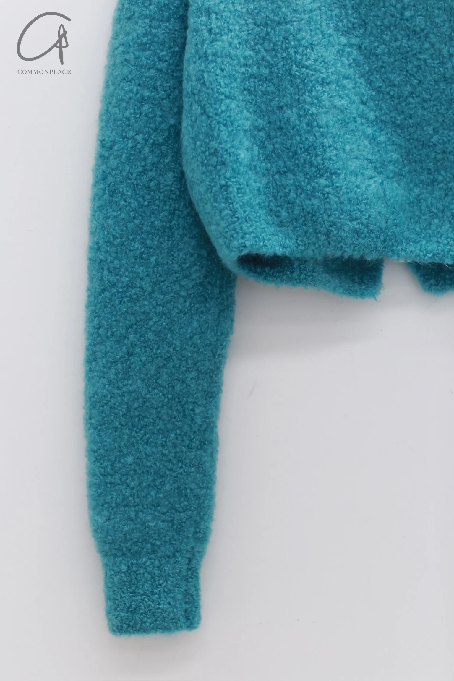 Rui Zhou 24 Autumn and Winter Plush One Shoulder Sweater RUI-RAW24KN07-QINGBI Green - Image 7