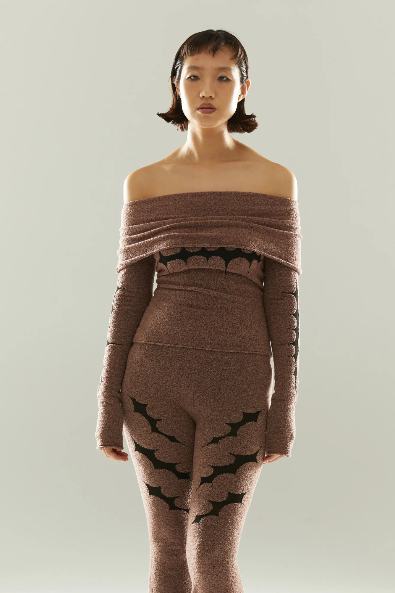 Rui Zhou 24 Autumn and Winter Thorn Intarsia One Shoulder Top RUI-RAW24KN10-CHAFEN TeaRose Tea Powder - Image 6
