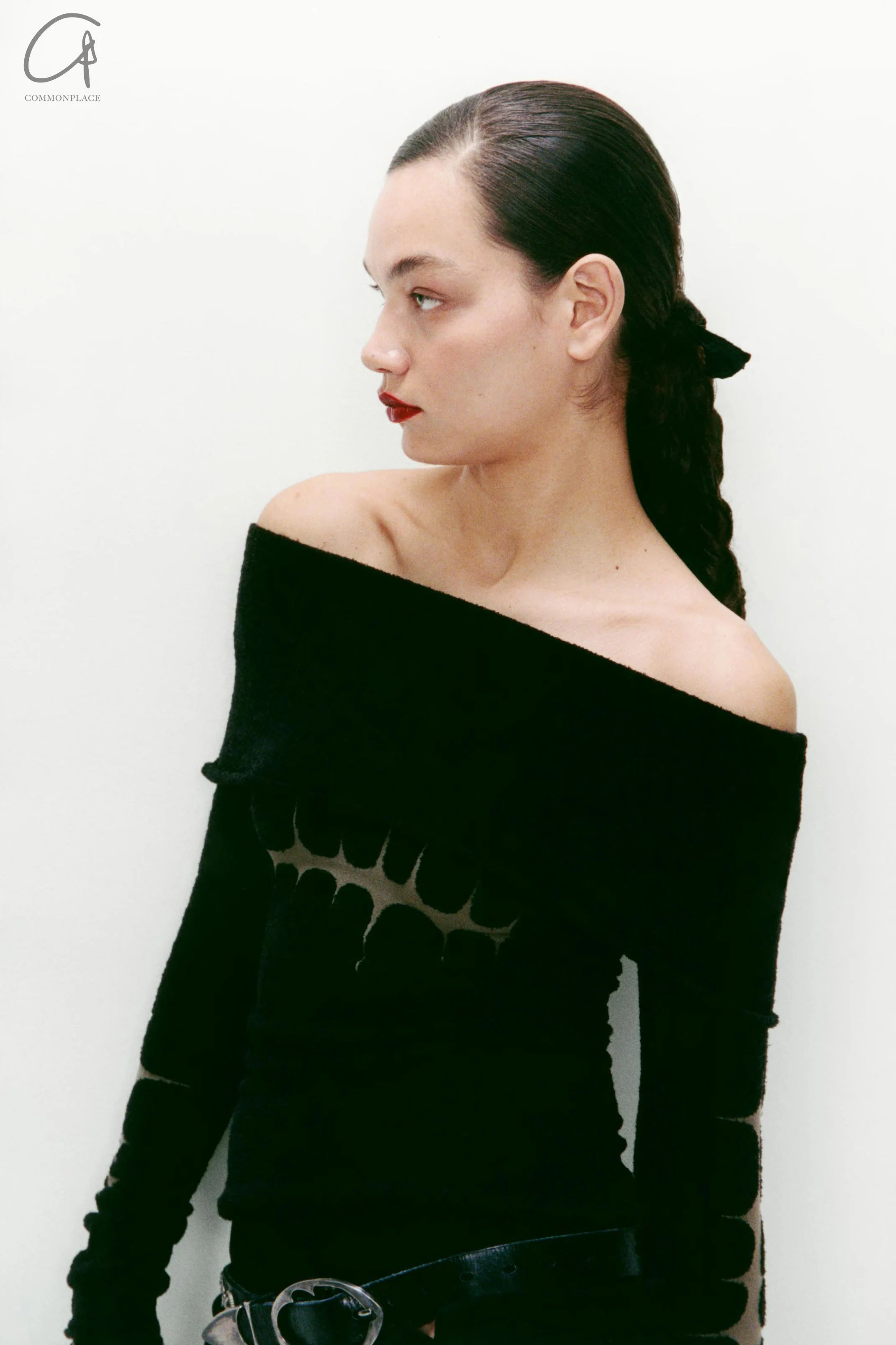 Rui Zhou 24 autumn and winter thorn intarsia one-shoulder top RUI-RAW24KN10-HEI black - Image 2