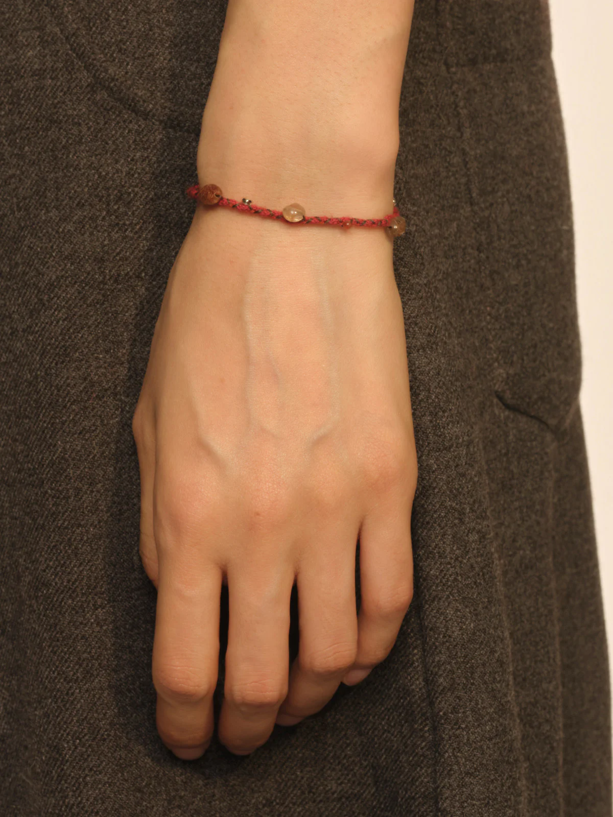 SALE E PEPE Sterling Silver Antique Bronze Rutilated Quartz Red Rope Bracelet SEP-SP05A16-HY Red/Silver - Image 6