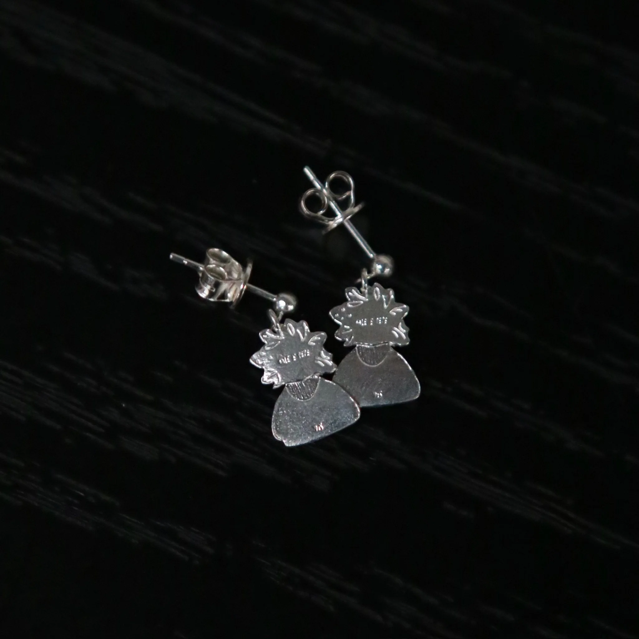 SALE E PEPE Sterling Silver/Gold Plated Dionysus Earrings SEP-SP05E01-YIN Silver - Image 3