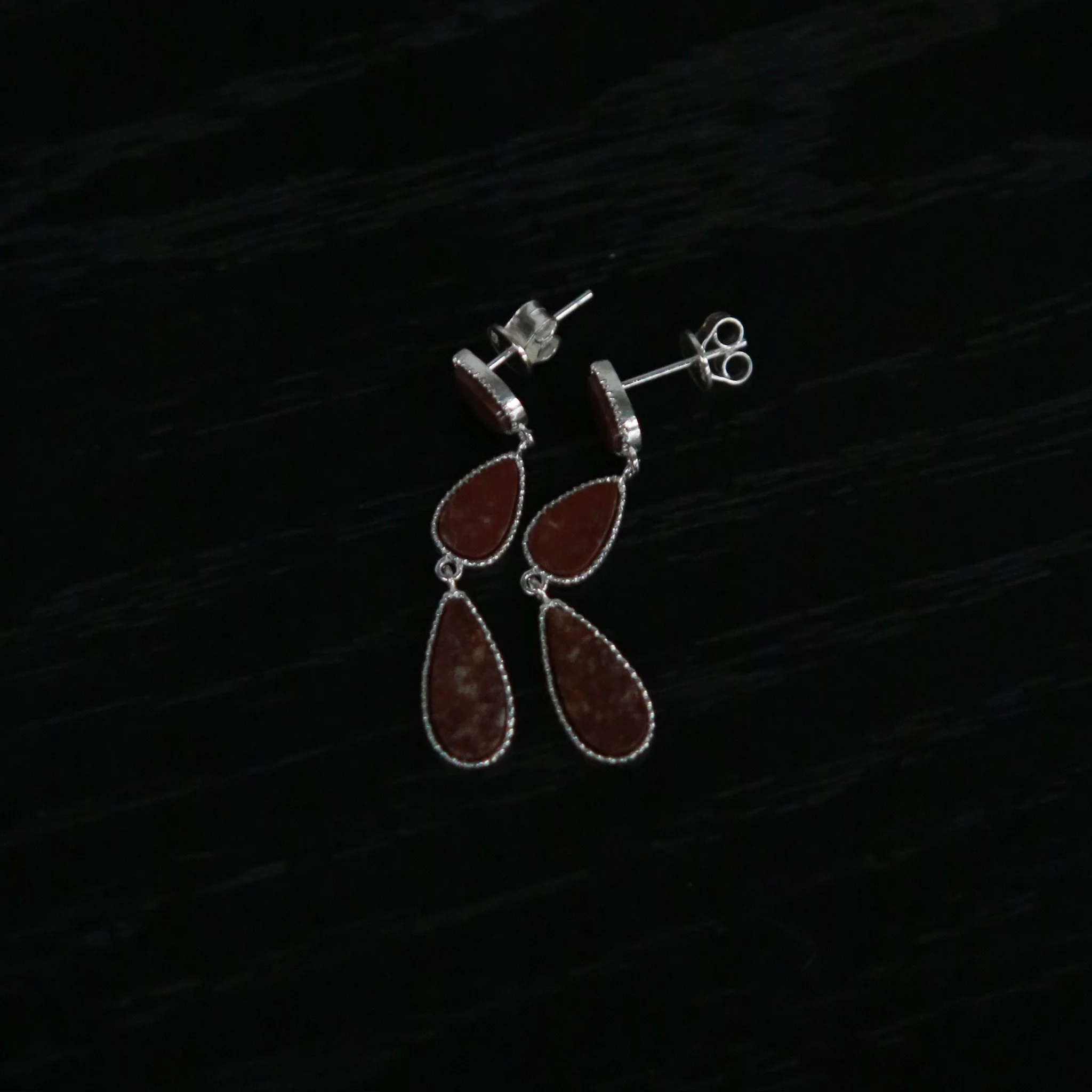 SALE E PEPE Sterling Silver Pebble Drop Earrings SEP-SP05E11-HY Red/Silver - Image 3