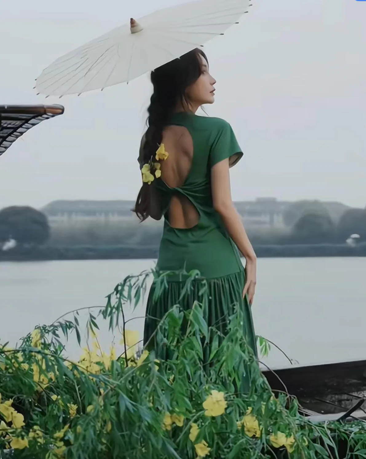 SAMUEL GUI YANG Spring/Summer 2026 Open Back Dress SGY-SS26CPSDR04-1-1-MOSSGREEN - Image 23