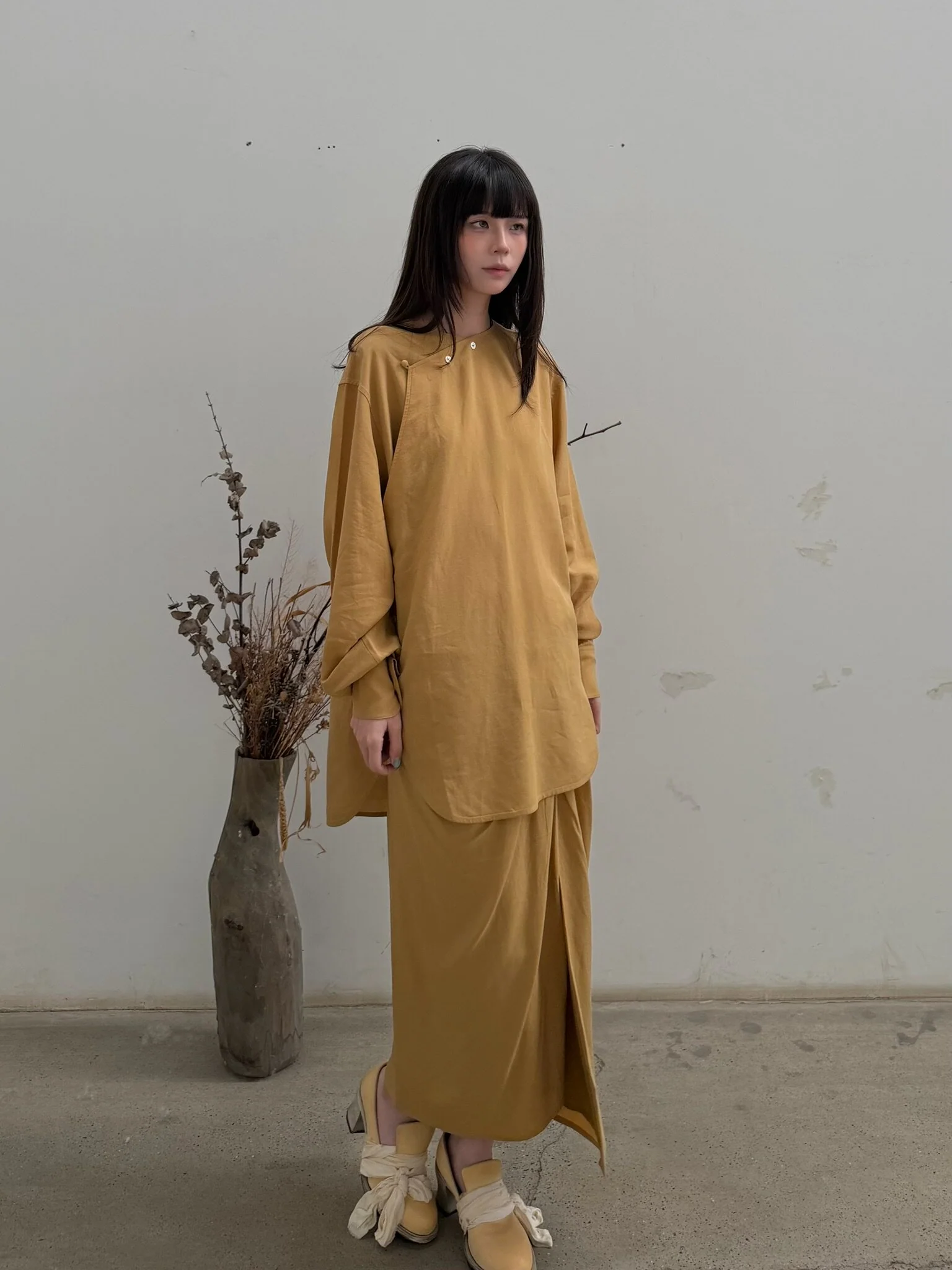 SAMUEL GUI YANG Spring/Summer 2026 S-Cut Neckline Shirt/Skirt SGY-SS26CPSSH01-1-1-GOLDEN TEA Shirt - Image 15
