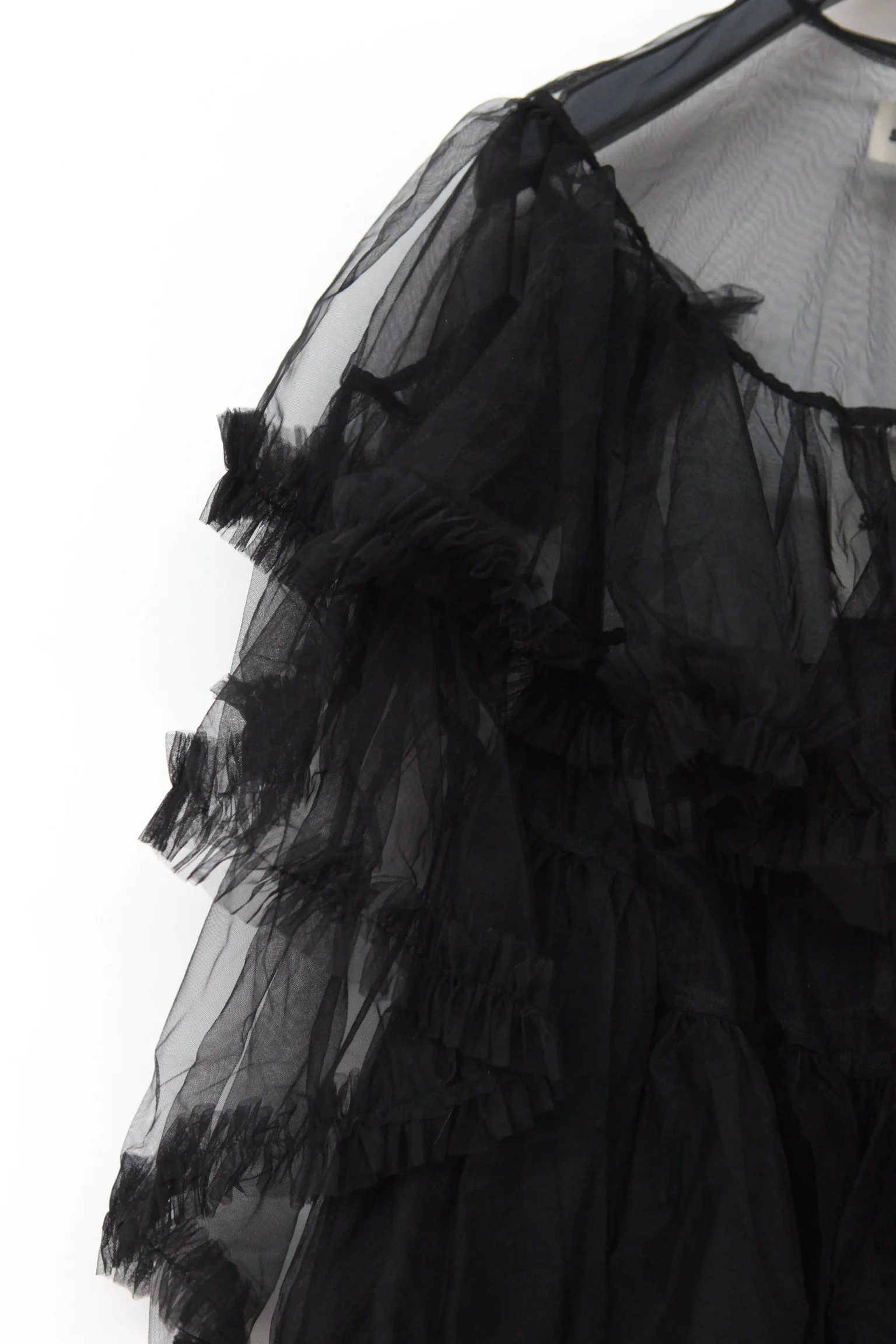 shushutong Puffy yarn ruffled top black SST-ss20to15-02 - Image 6