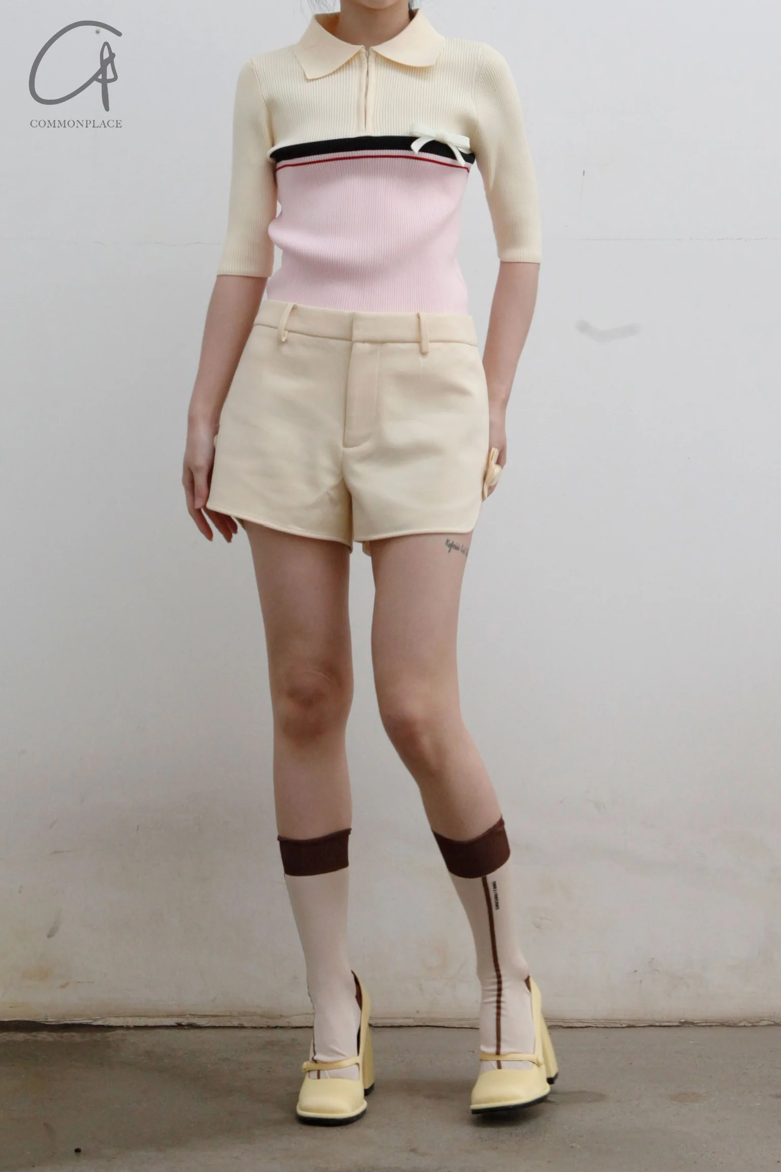 shushutong side slit shorts SS22TR01 naked - Image 4
