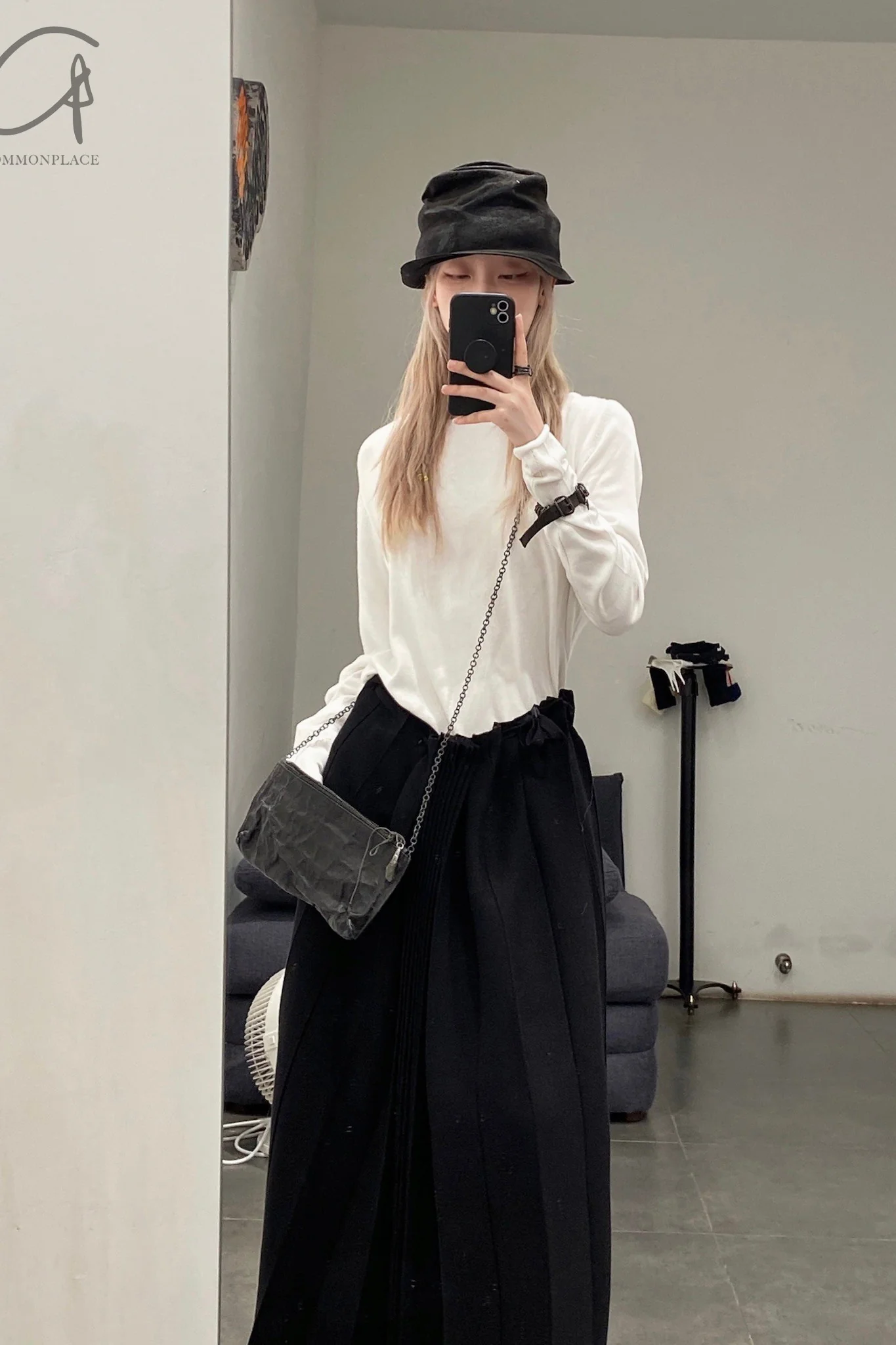 SIMONA TAGLIAFERRI (Sheepskin Anima charcoal black, small shoulder bag) SS20A304 LAMB ANIMA CARBON - Image 5