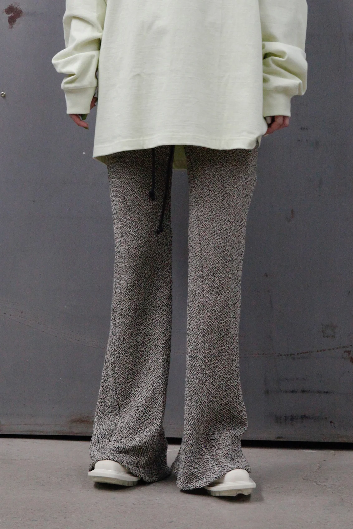 Song for the mute slanted flared pants 231_WPT033