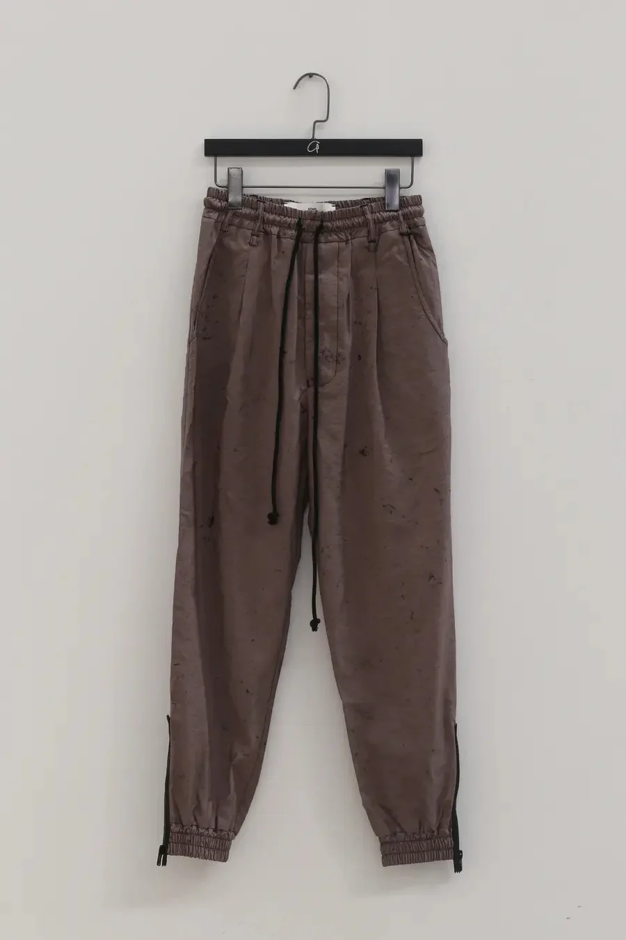 Song for the mute sweatpants 211_MPTO74_LYOCPPL - Image 11