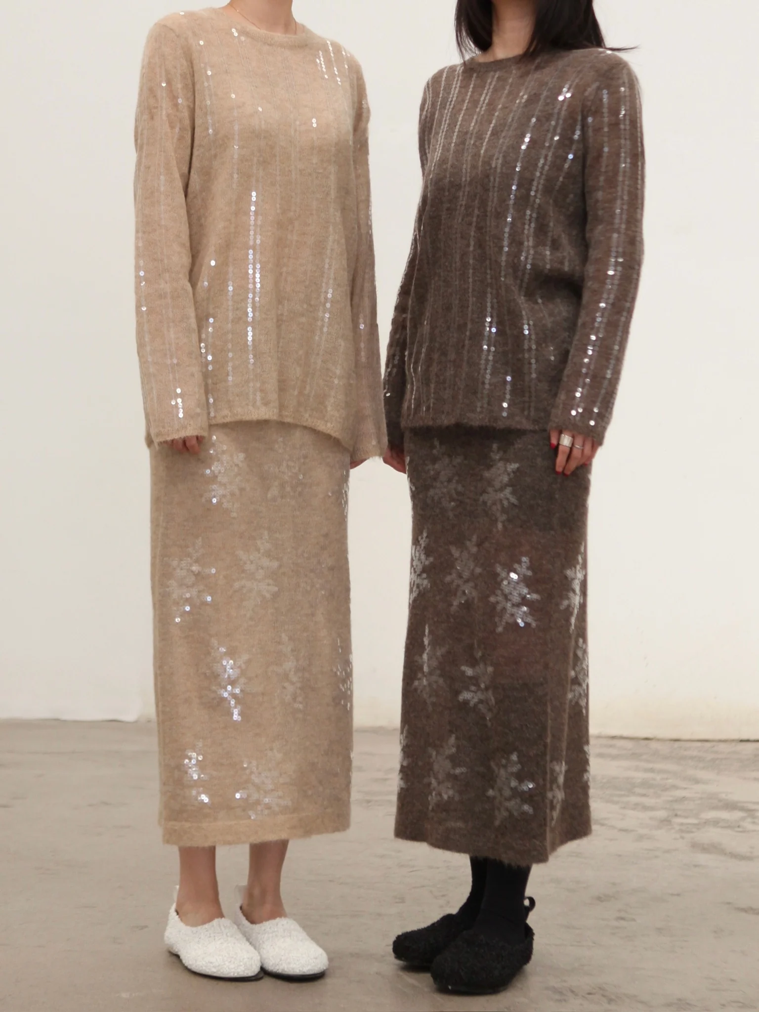 SWAYING 2025 Fall/Winter Collection: Beaded Alpaca Wool Sweater/Skirt Set SW-SW25AW3B05C1S2-XING (Floral design, beige color) Skirt (SW25AW1T07C1S4) - Image 12