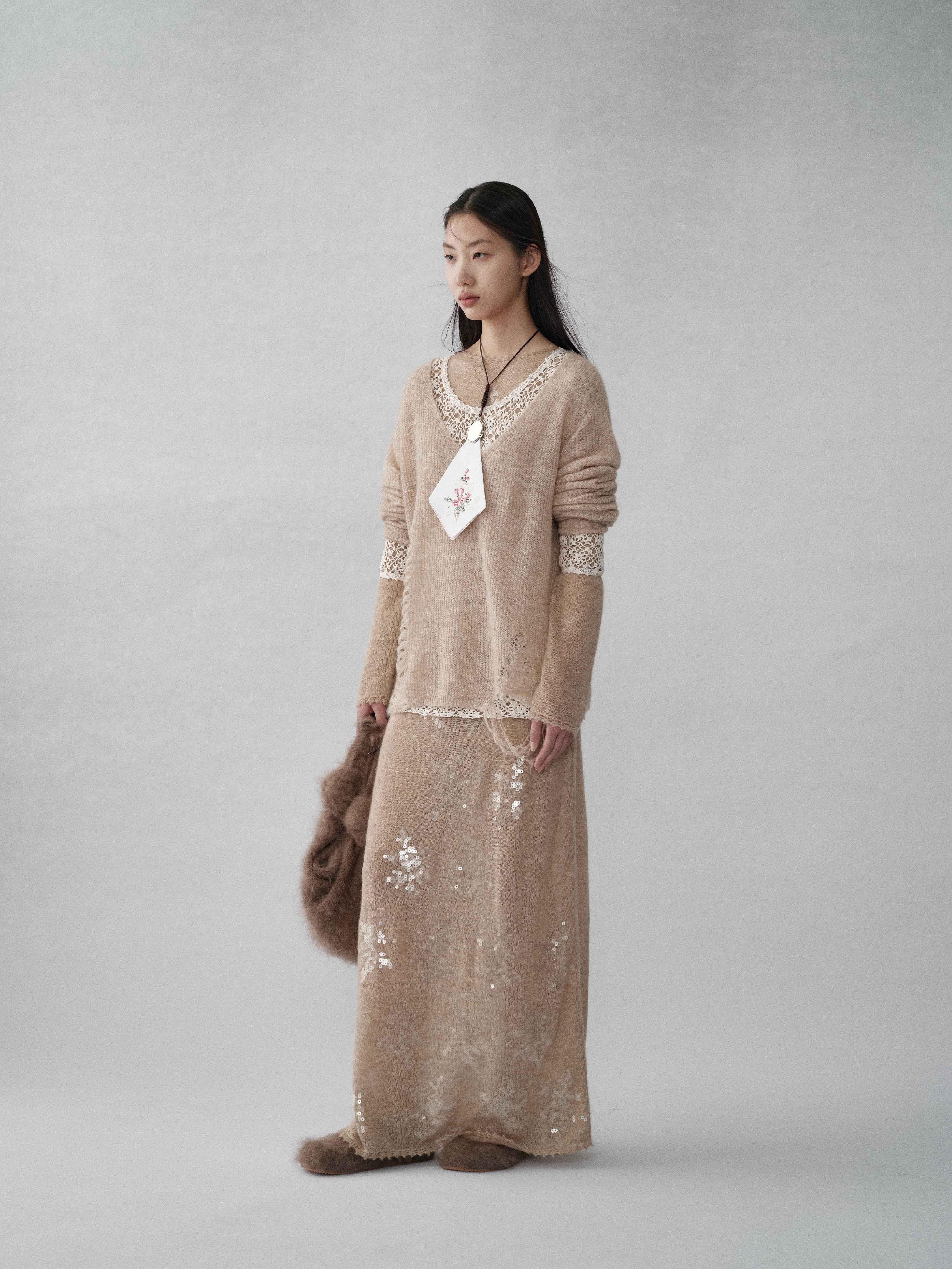 SWAYING 2025 Fall/Winter Collection: Beaded Alpaca Wool Sweater/Skirt Set SW-SW25AW3B05C1S2-XING (Floral design, beige color) Skirt (SW25AW1T07C1S4) - Image 7