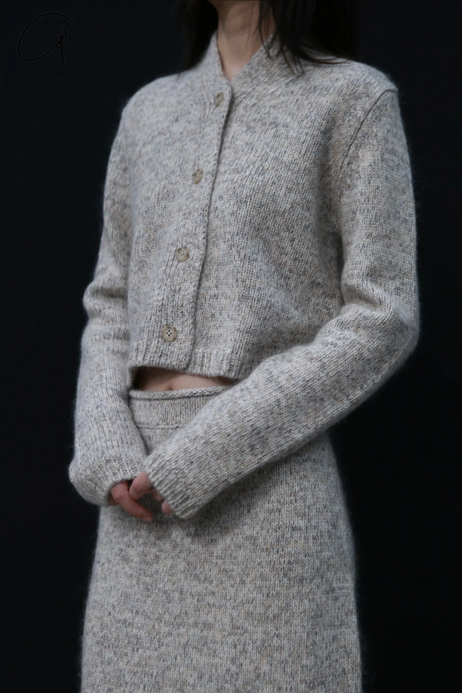 SWAYING 24 Autumn and Winter Shawl Collar Short Cardigan SW-SW24AW1T55-QH Light Gray - Image 2