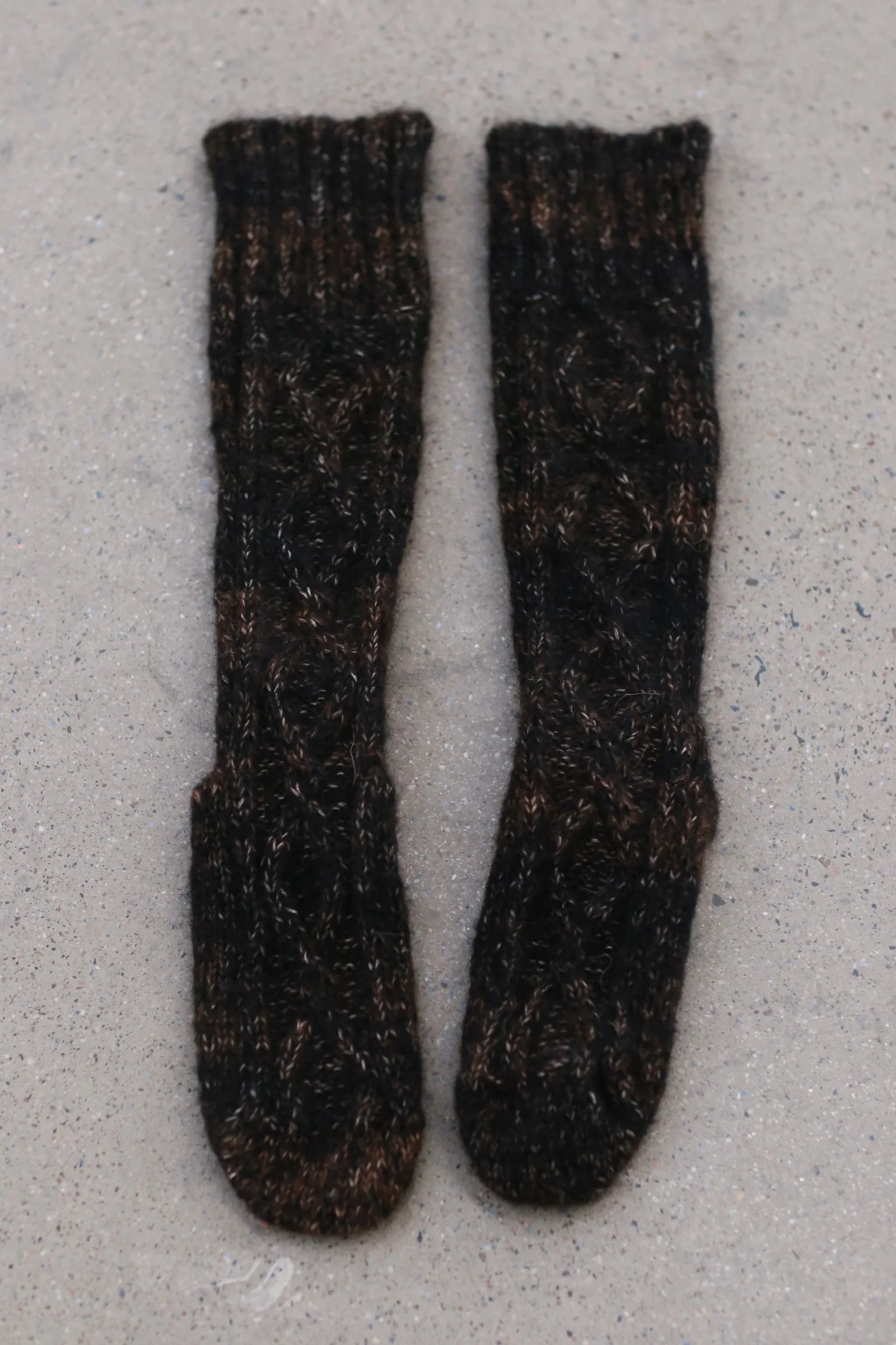 SWAYING 24 Autumn and Winter Thick Cable Handmade Socks SW-SW24AW4P13-ZONG Brown SW-SW24AW4P11