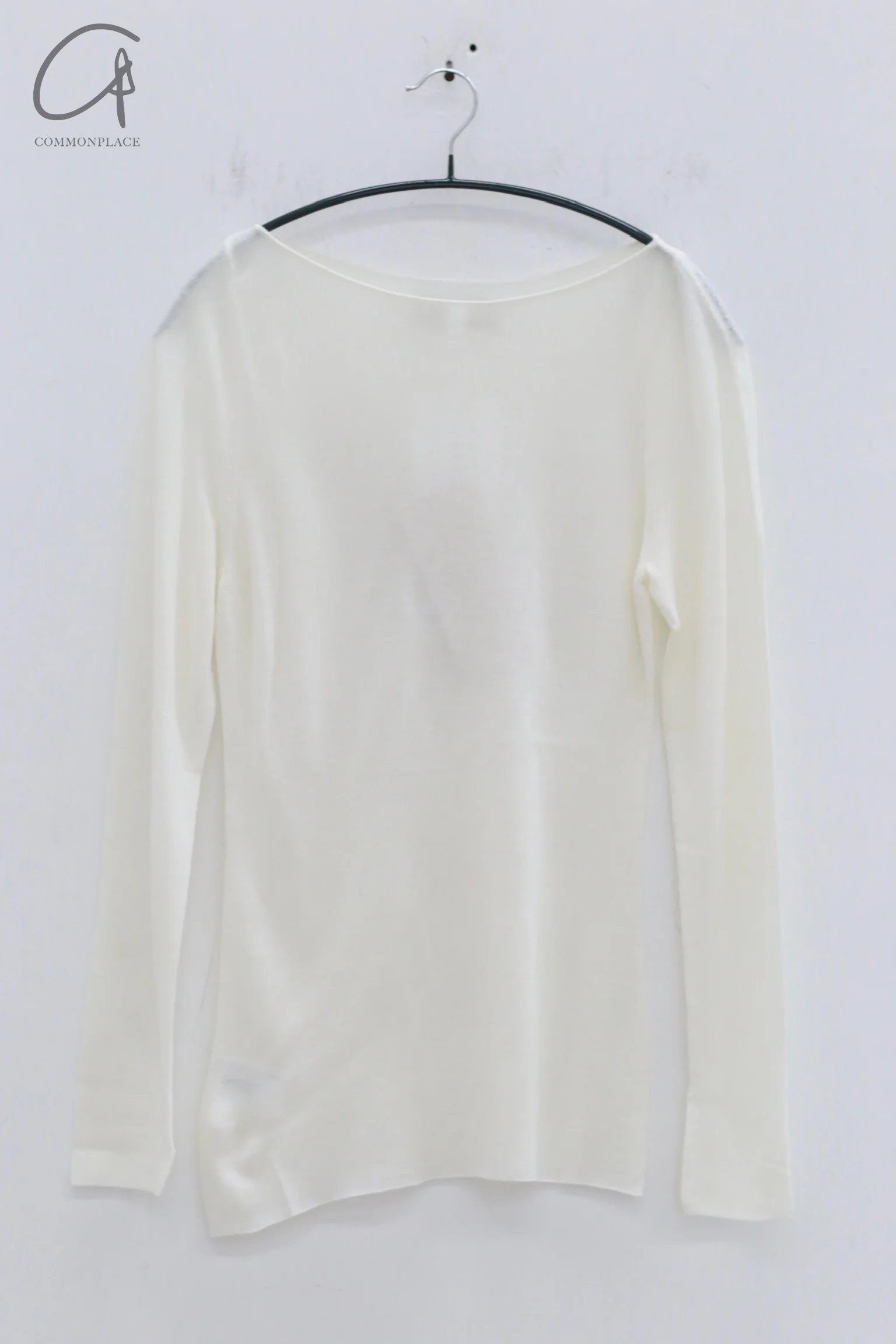 SWAYING 24 Autumn and Winter Wool Blended One-shoulder Lamb Leg Sleeve Top SW-SW24AW1T13-BAI White - Image 6