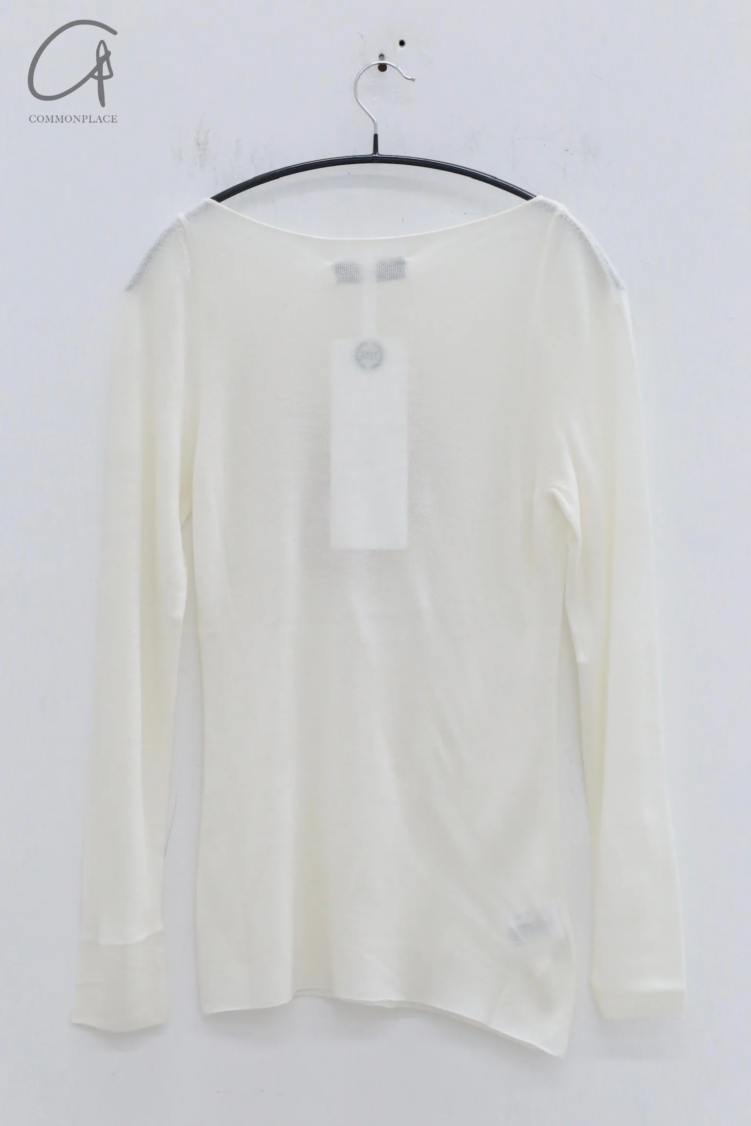 SWAYING 24 Autumn and Winter Wool Blended One-shoulder Lamb Leg Sleeve Top SW-SW24AW1T13-BAI White - Image 9