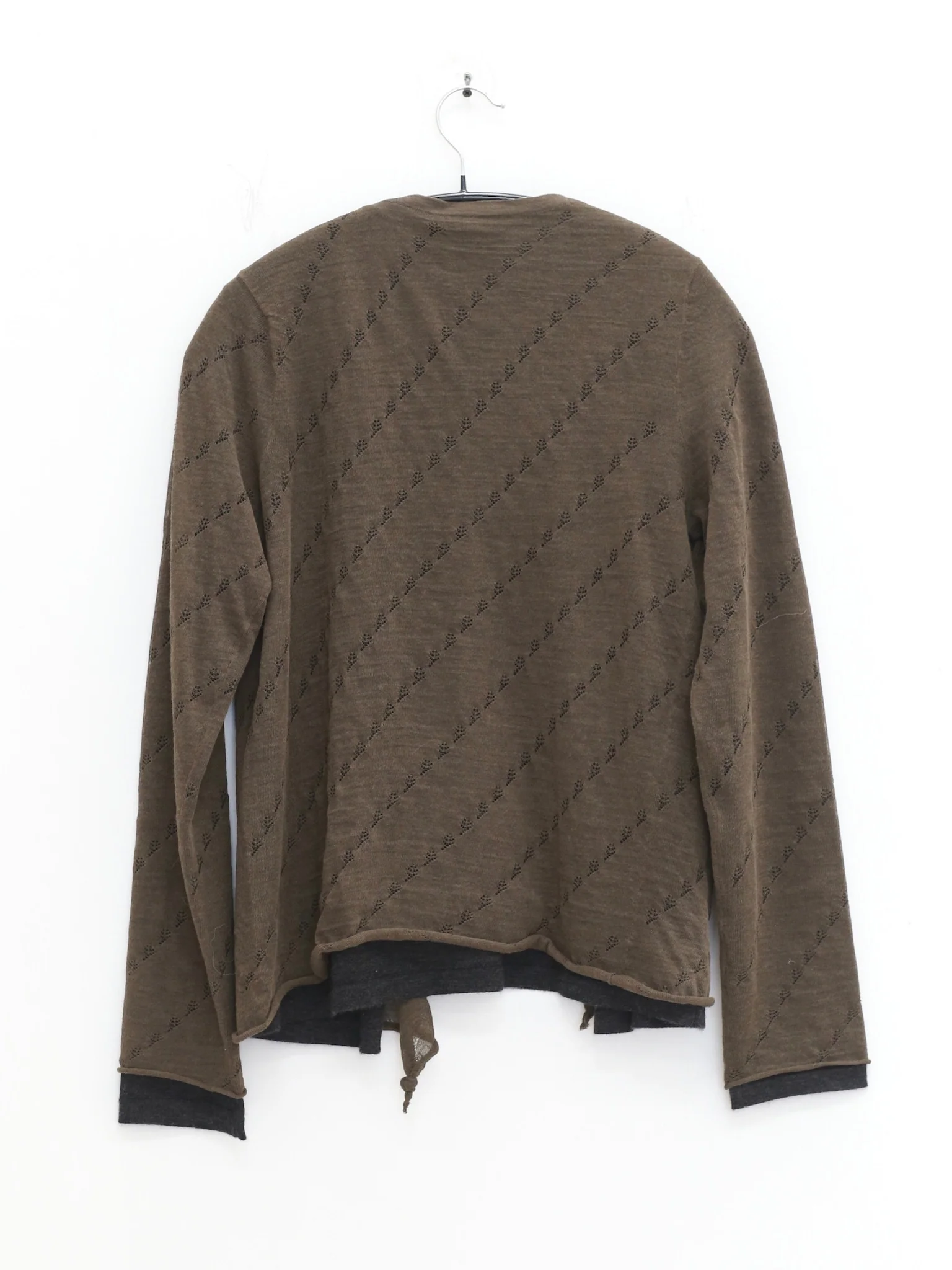 SWAYING 25 Autumn and Winter Twisted Fake Two-Piece Cashmere Top SW-SW25AW1T34C2S4-HL Gray Green - Image 5