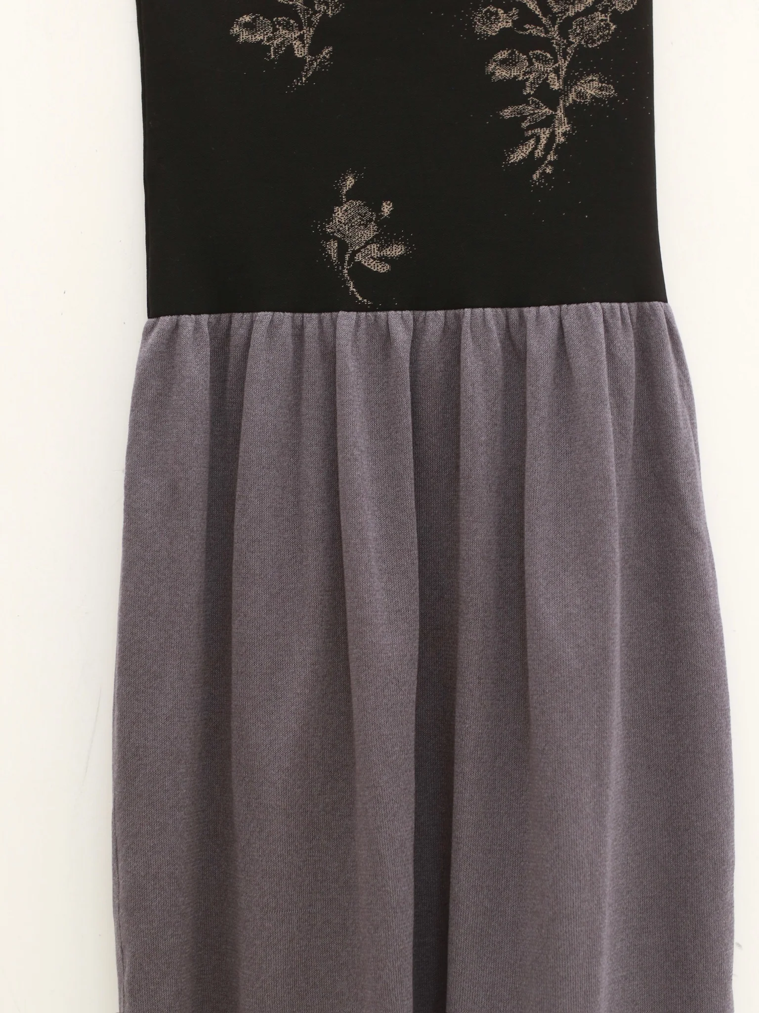 SWAYING 25 Early Autumn Floral Jacquard Tube Dress SW-SW25PF2L01C3-HL Gray Blue - Image 4