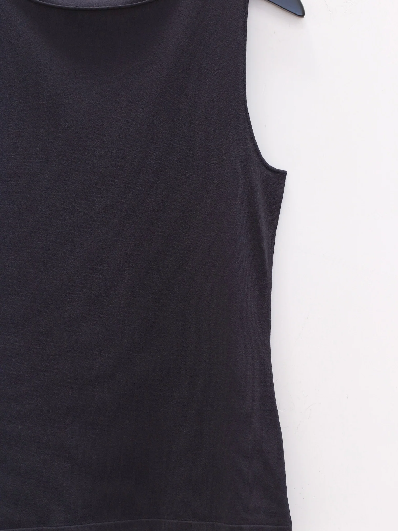 SWAYING 25 Early Autumn One-shoulder Elastic Vest SW-SW25PF1T04C4-SH Dark Gray - Image 4