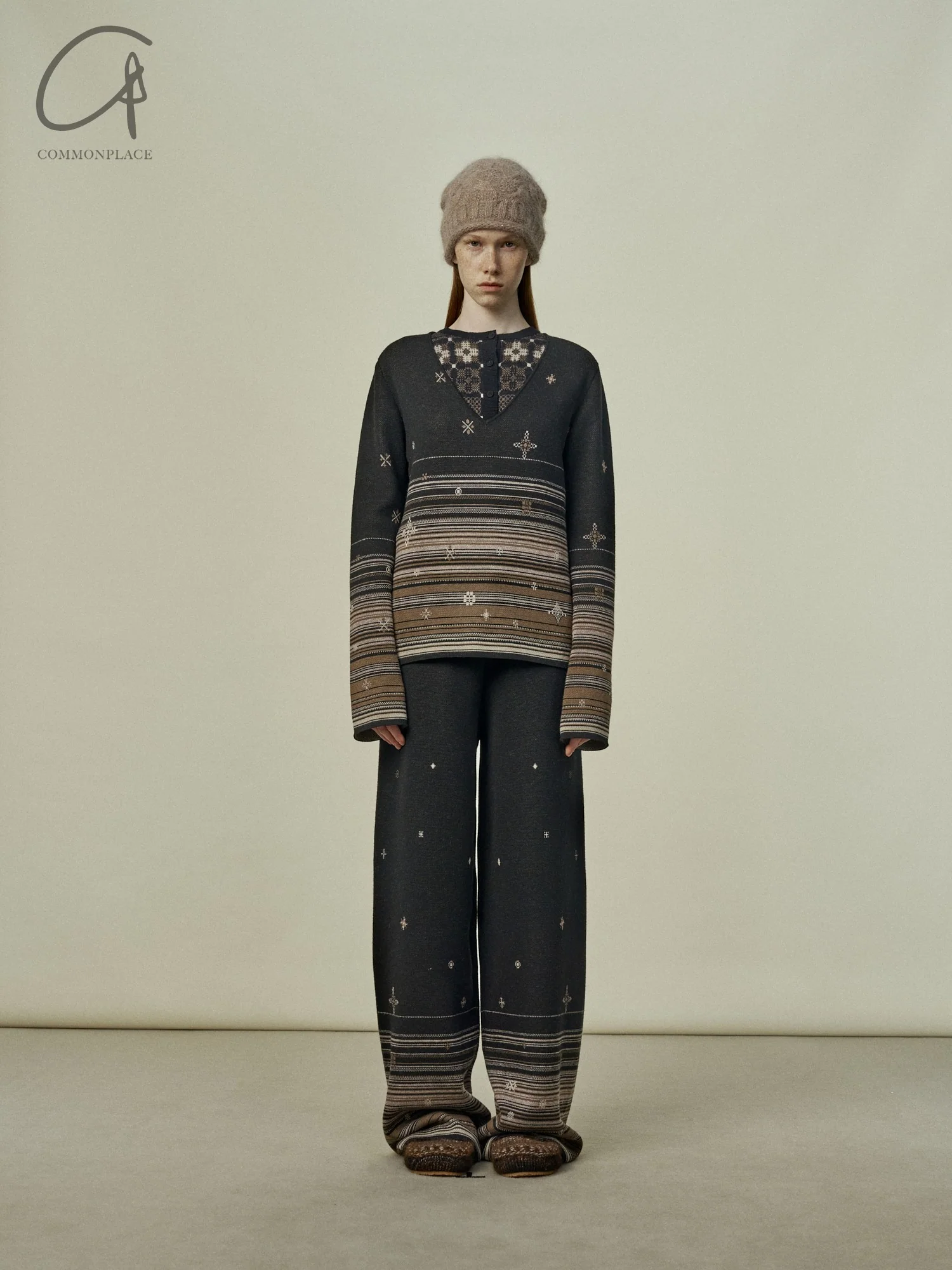 SWAYING 25 Early Spring V-neck snowflake jacquard pullover / straight pants SW-SW25PS3B11-HEI Black pants SW25PS1T13 - Image 5